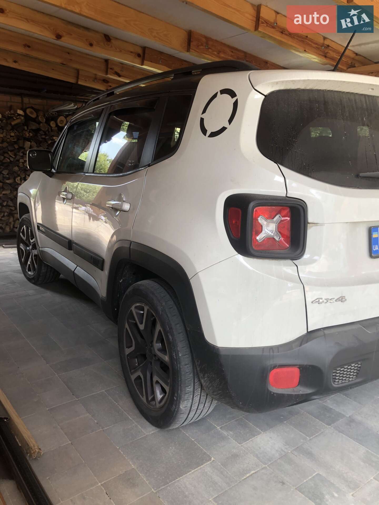 Jeep Renegade 2016 VIN ZACCJBBT7GPD00037 фото оголошення 4 з 6