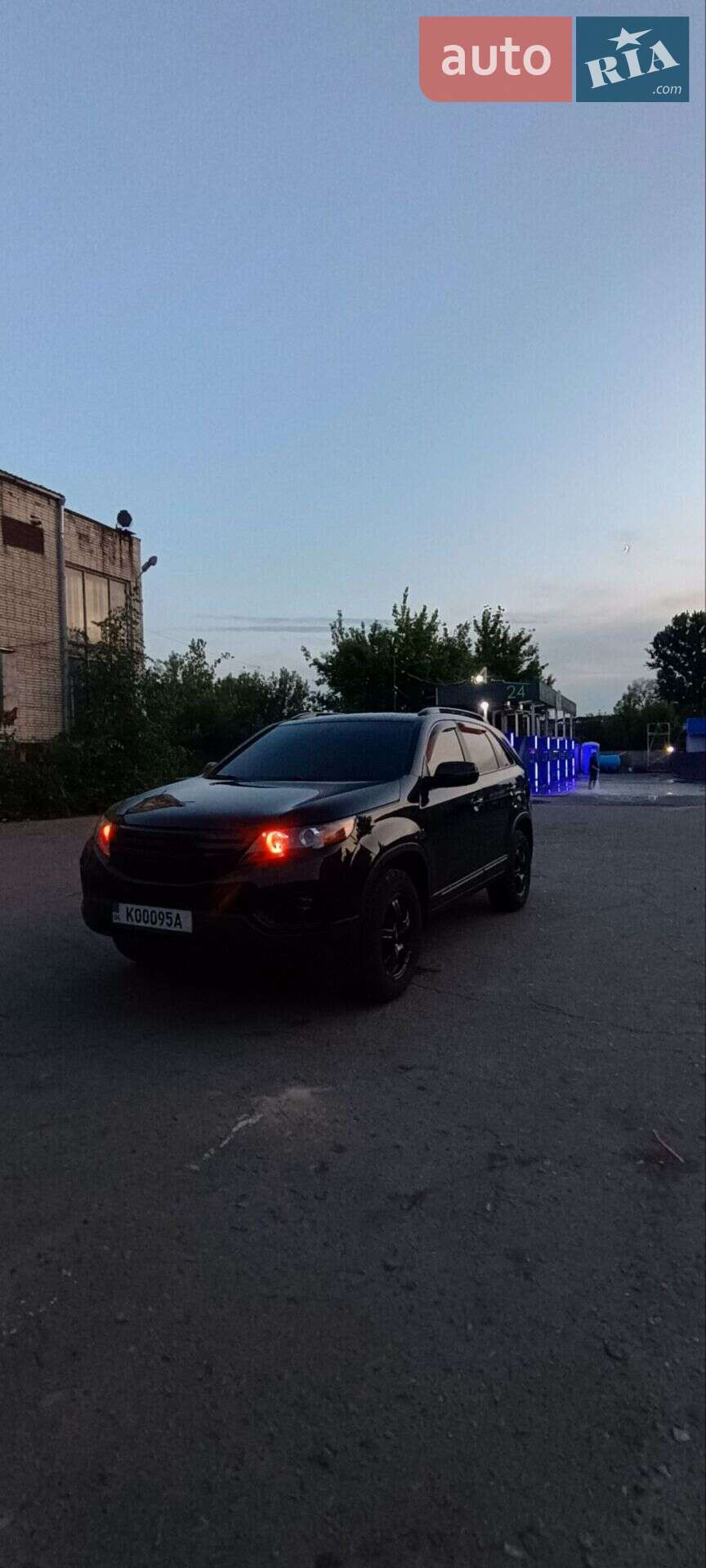 Kia Sorento 2010 VIN KNAKU814CA5049055 фото оголошення 3 з 12