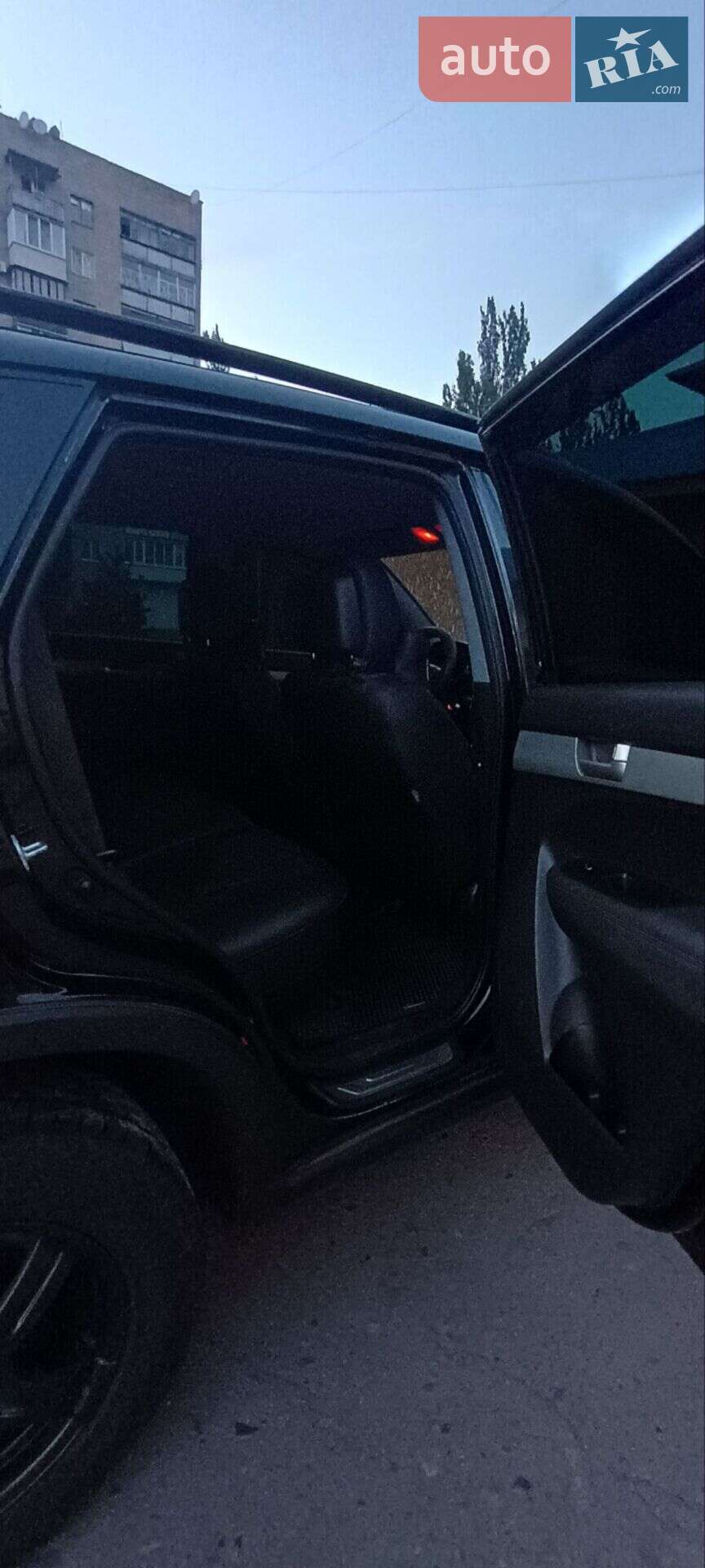Kia Sorento 2010 VIN KNAKU814CA5049055 фото оголошення 9 з 12