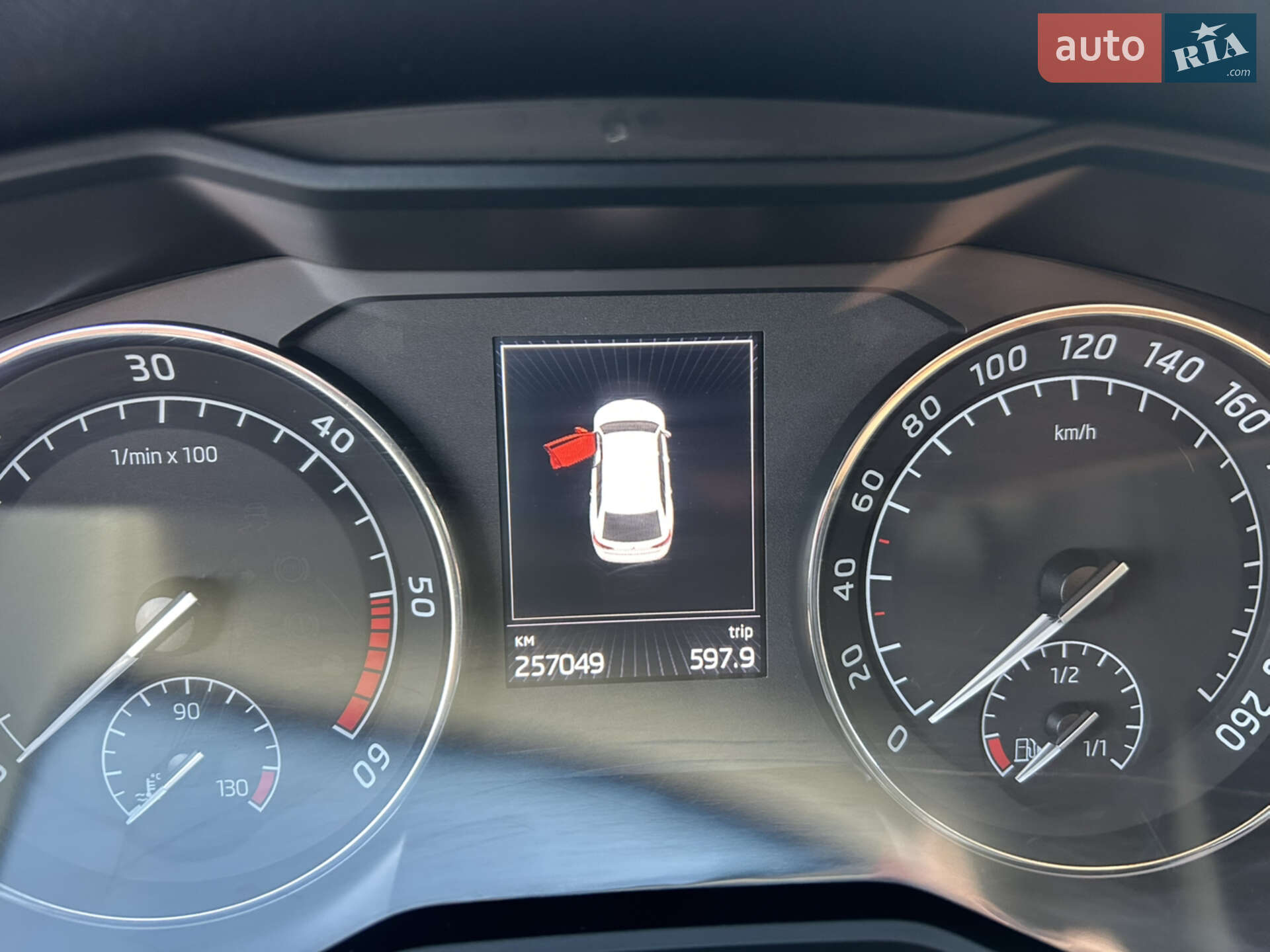 Skoda Superb 2017 VIN TMBJH7NP9H7551106 фото оголошення 10 з 25