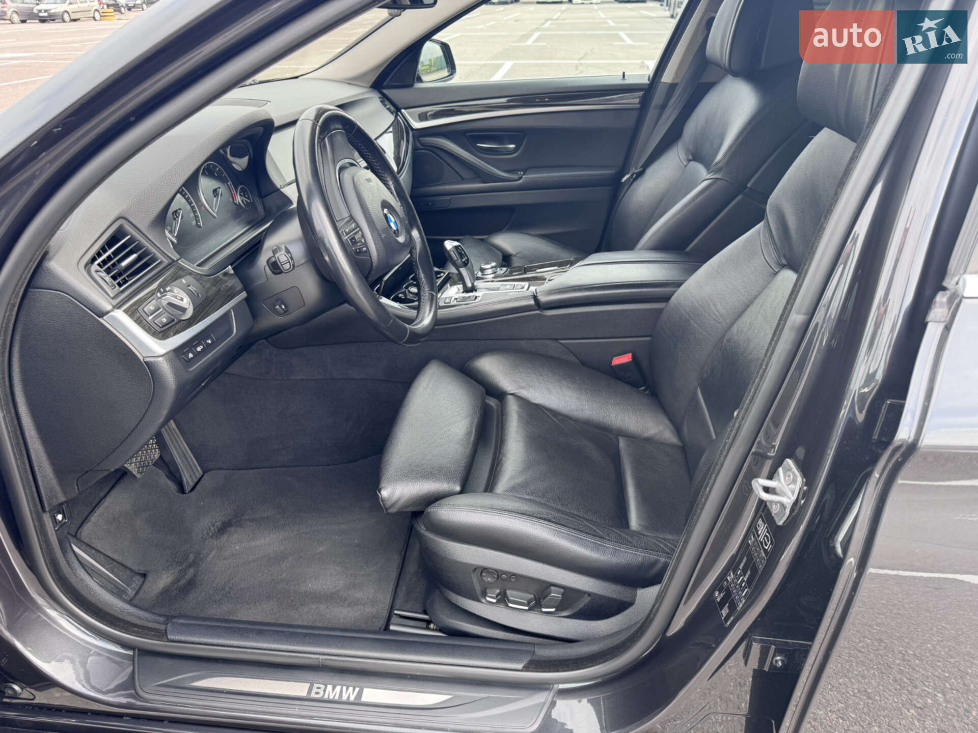 BMW 5 Series 2013 VIN WBAXA31010DW63854 фото оголошення 7 з 25
