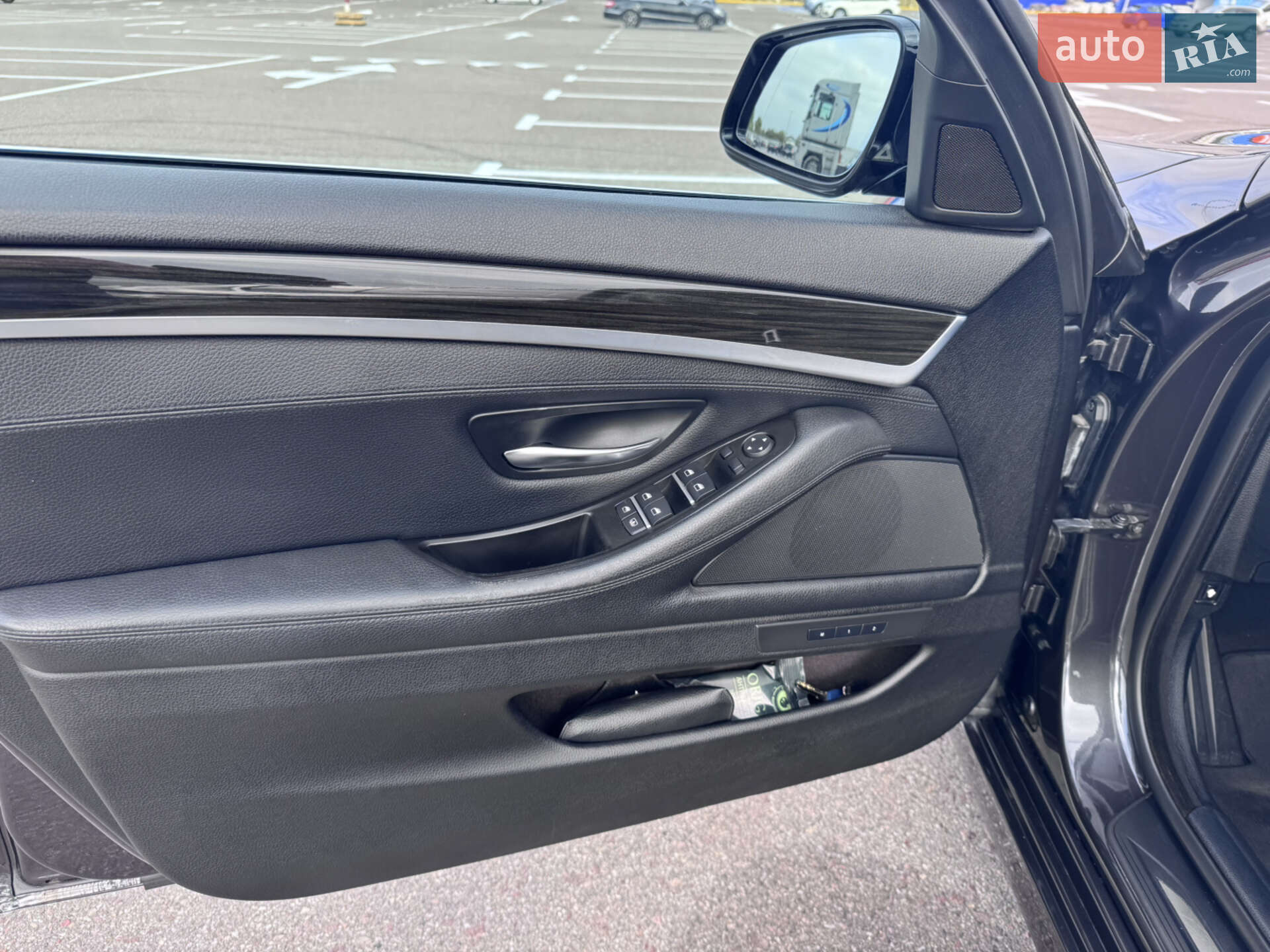 BMW 5 Series 2013 VIN WBAXA31010DW63854 фото оголошення 13 з 25
