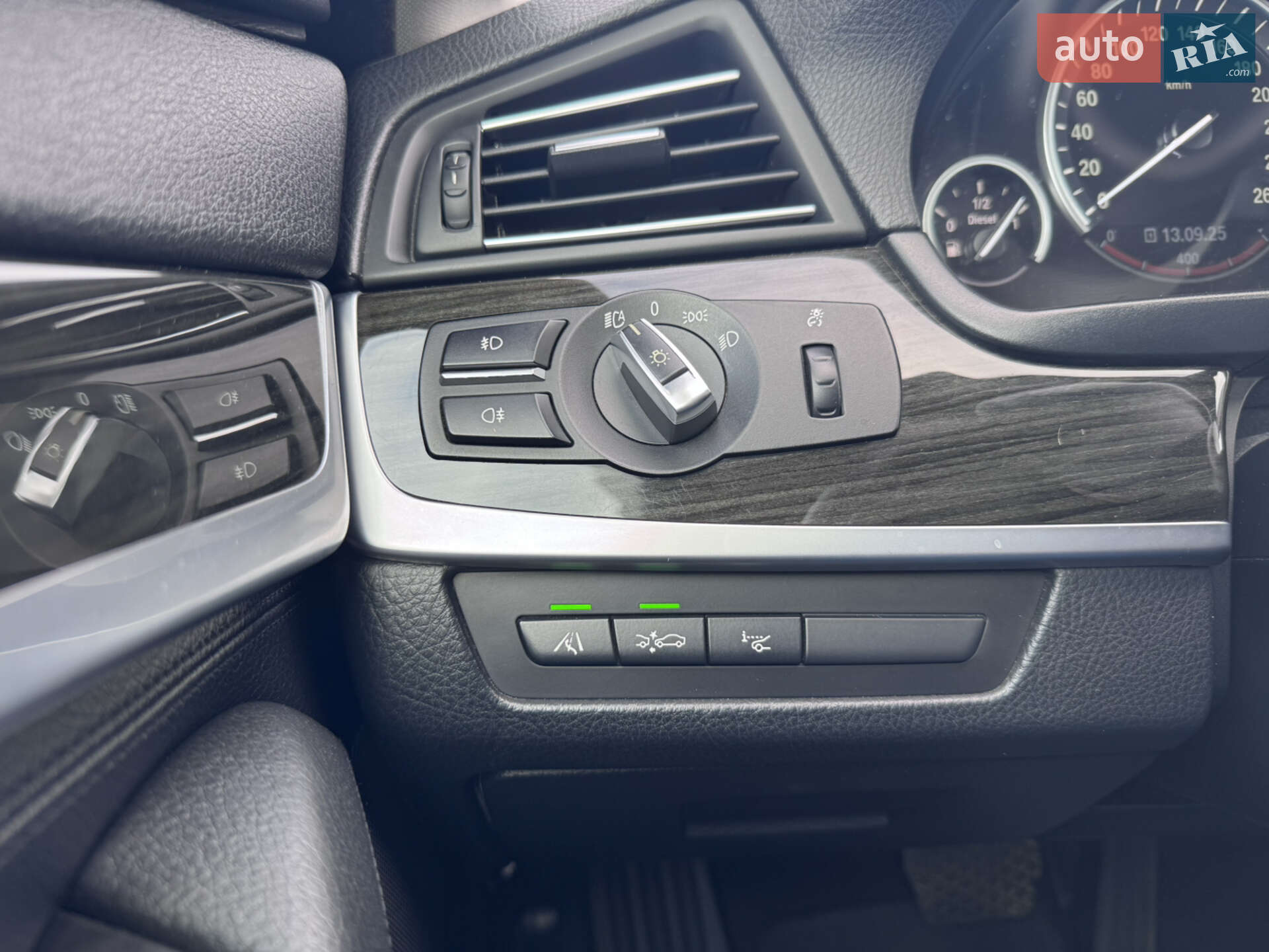 BMW 5 Series 2013 VIN WBAXA31010DW63854 фото оголошення 14 з 25