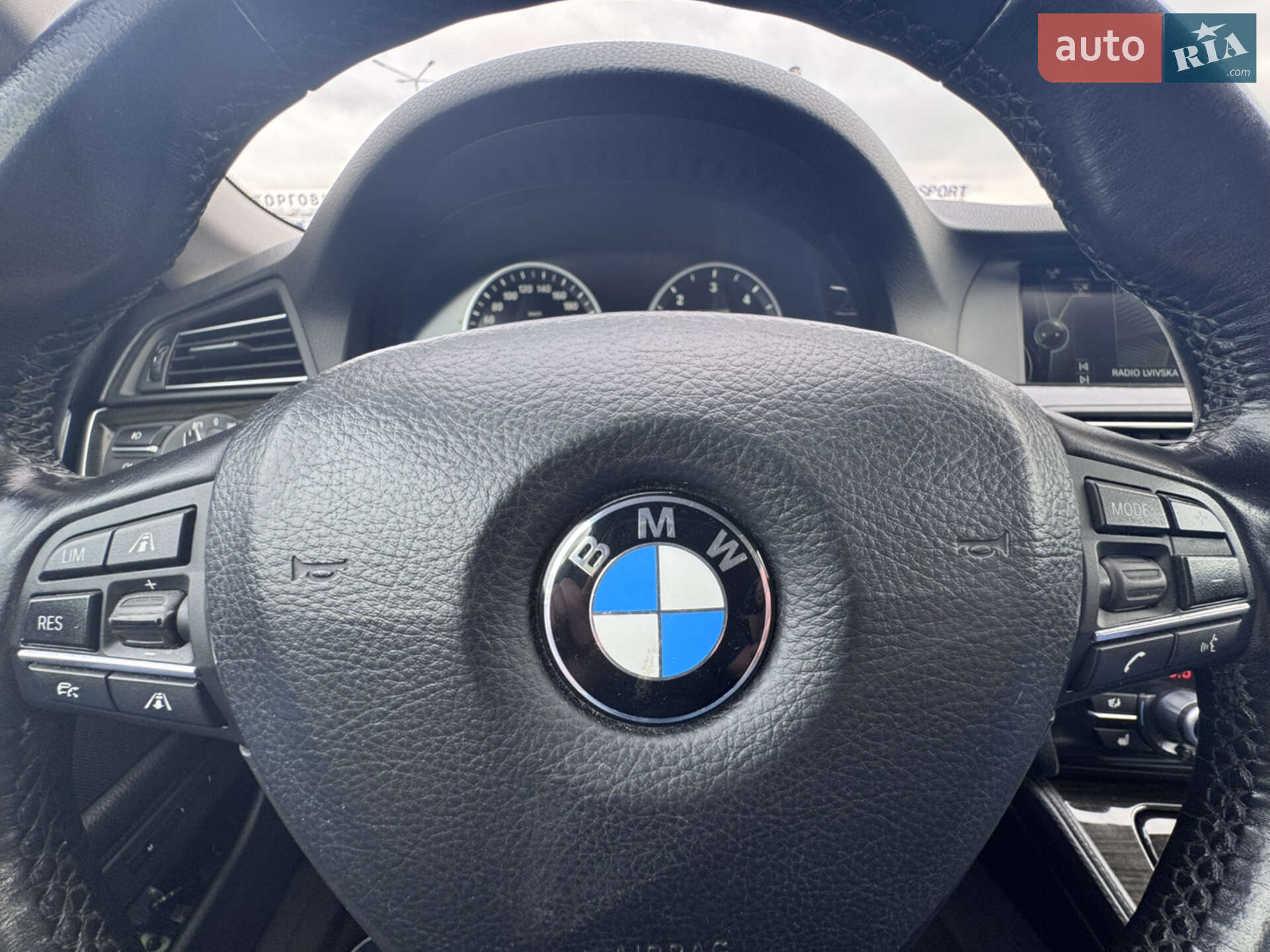 BMW 5 Series 2013 VIN WBAXA31010DW63854 фото оголошення 23 з 25