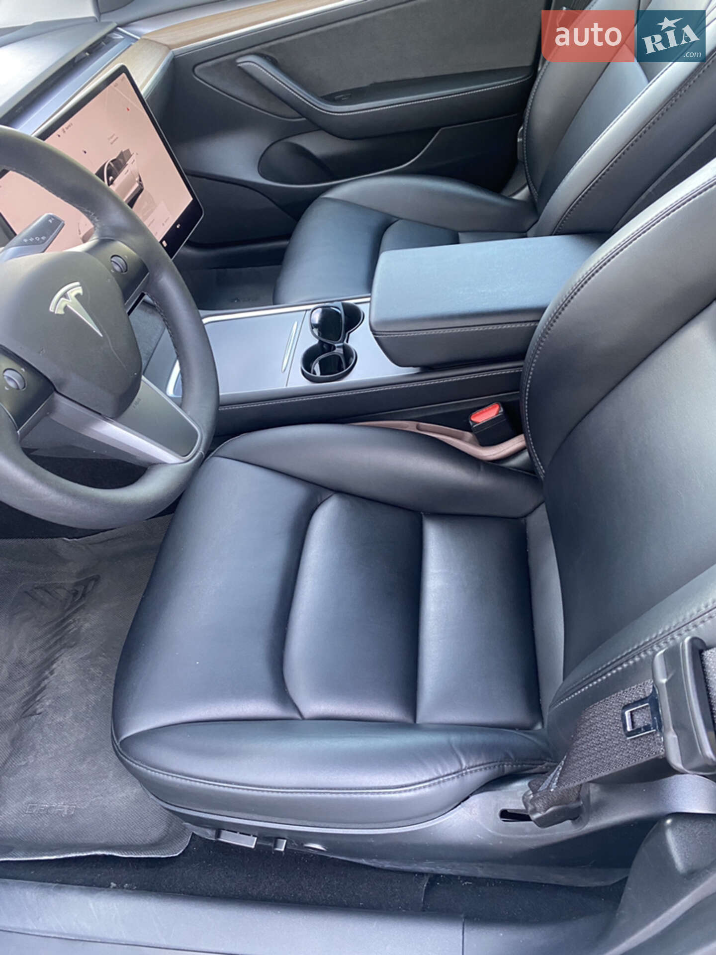 Tesla Model 3 2023 VIN 5YJ3E1EA9PF485885 фото оголошення 10 з 15