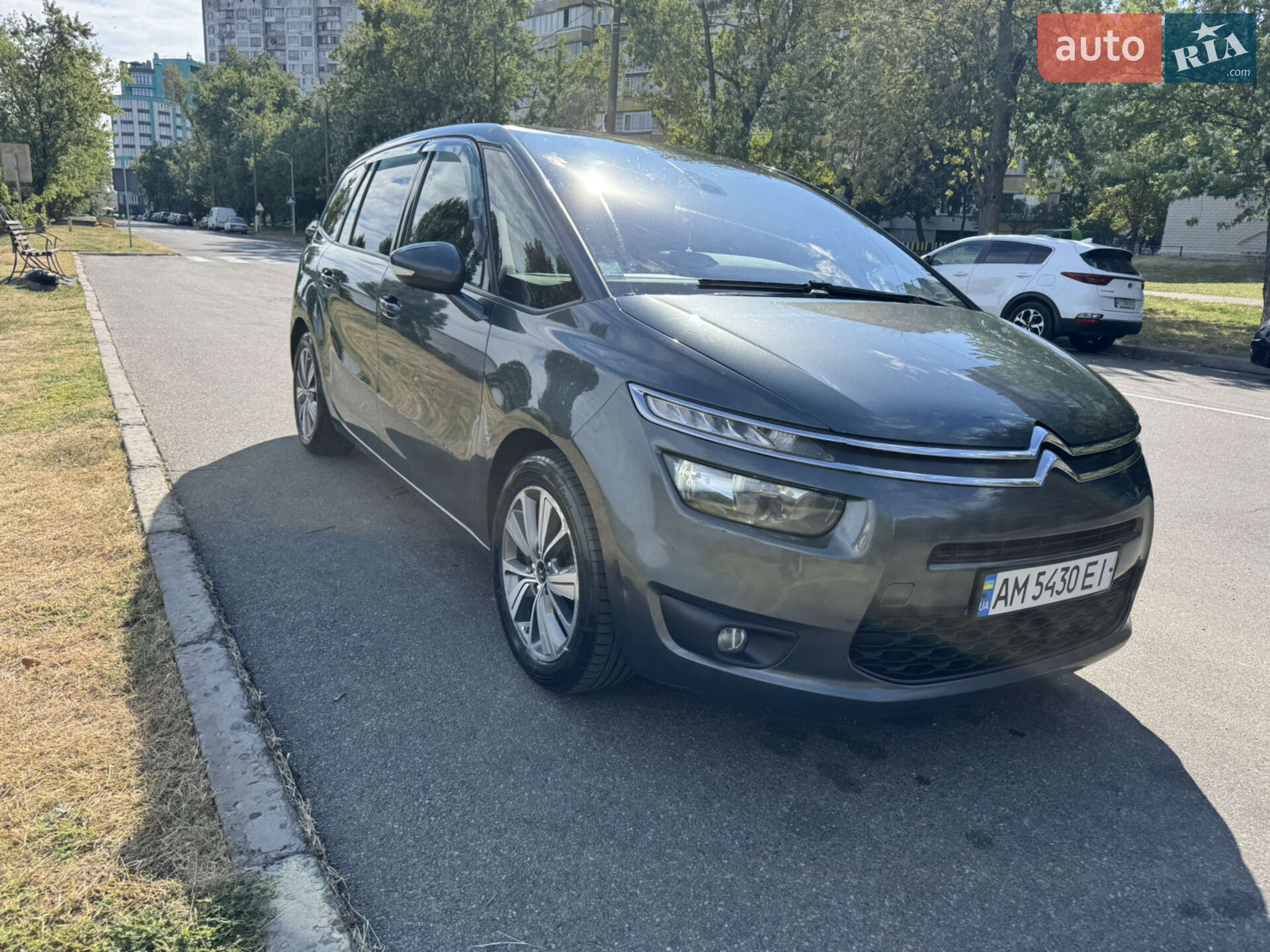 Citroen C4 Picasso 2016 VIN VF73ABHZTGJ668492 фото оголошення 4 з 26