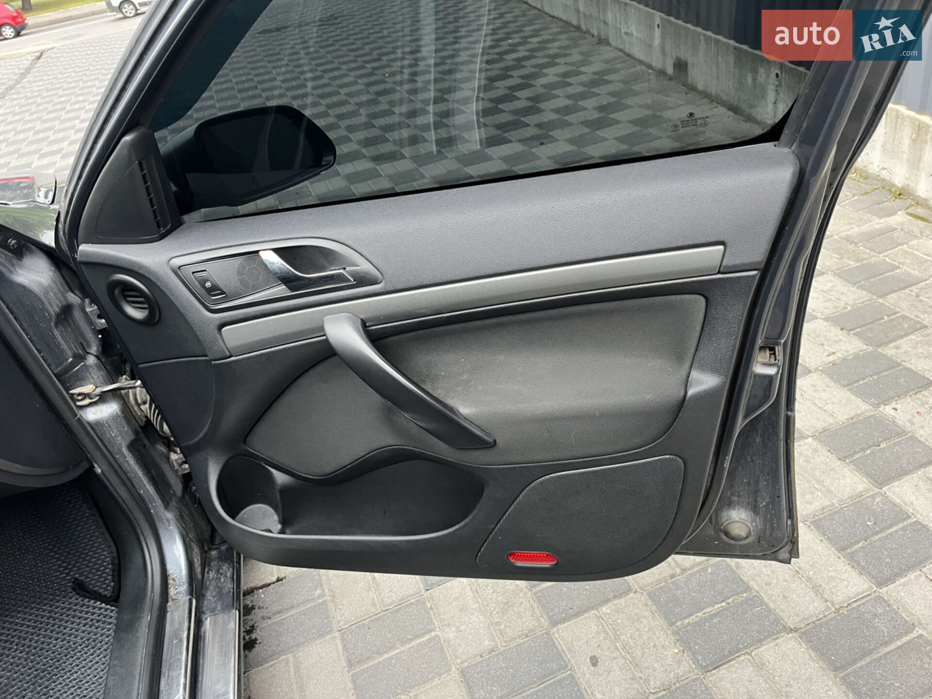 Skoda Octavia 2007 VIN TMBBS61Z282099519 фото оголошення 8 з 12