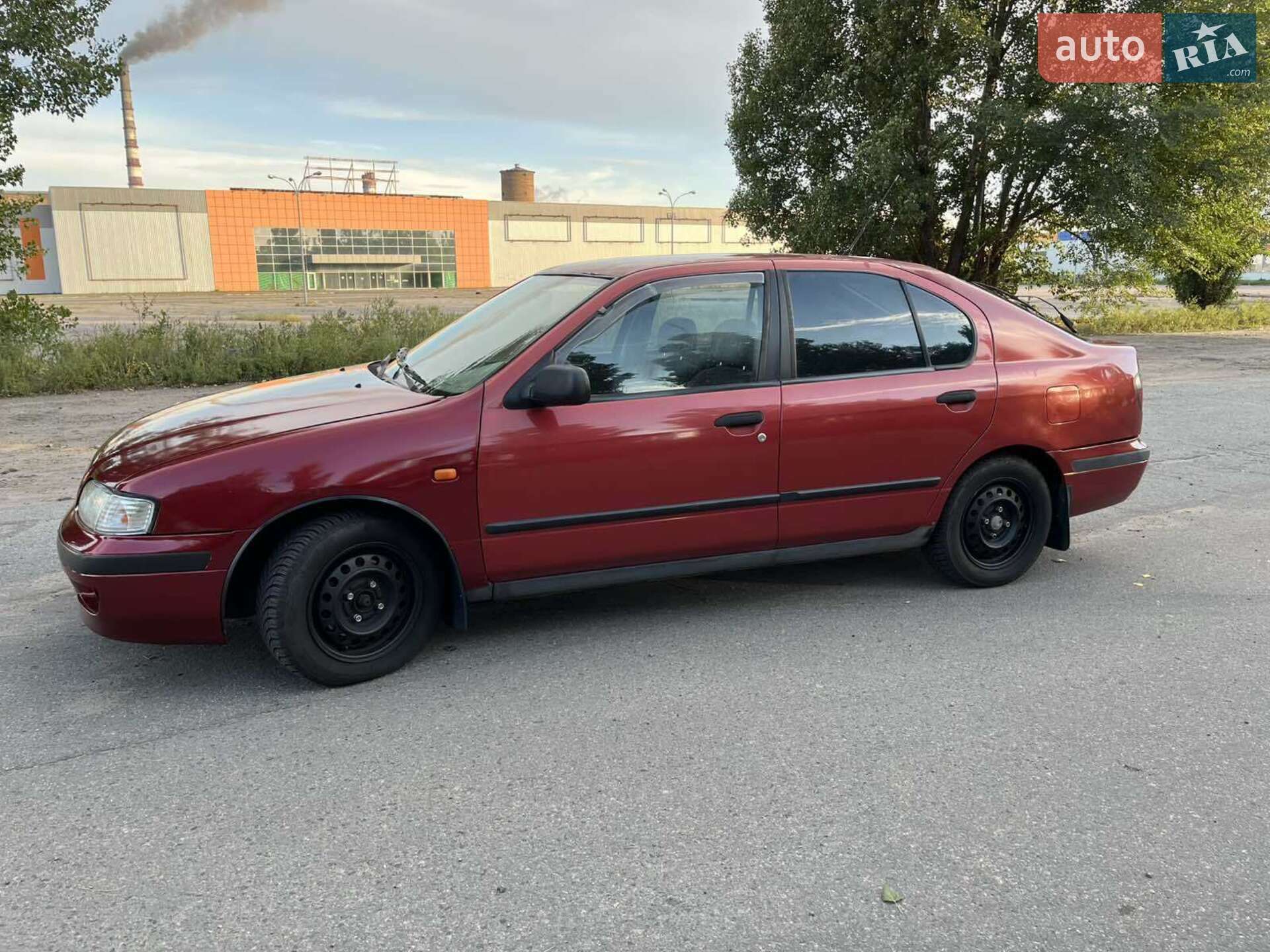 Nissan Primera 1997 VIN SJNFAAP11U0049771 фото оголошення 2 з 9