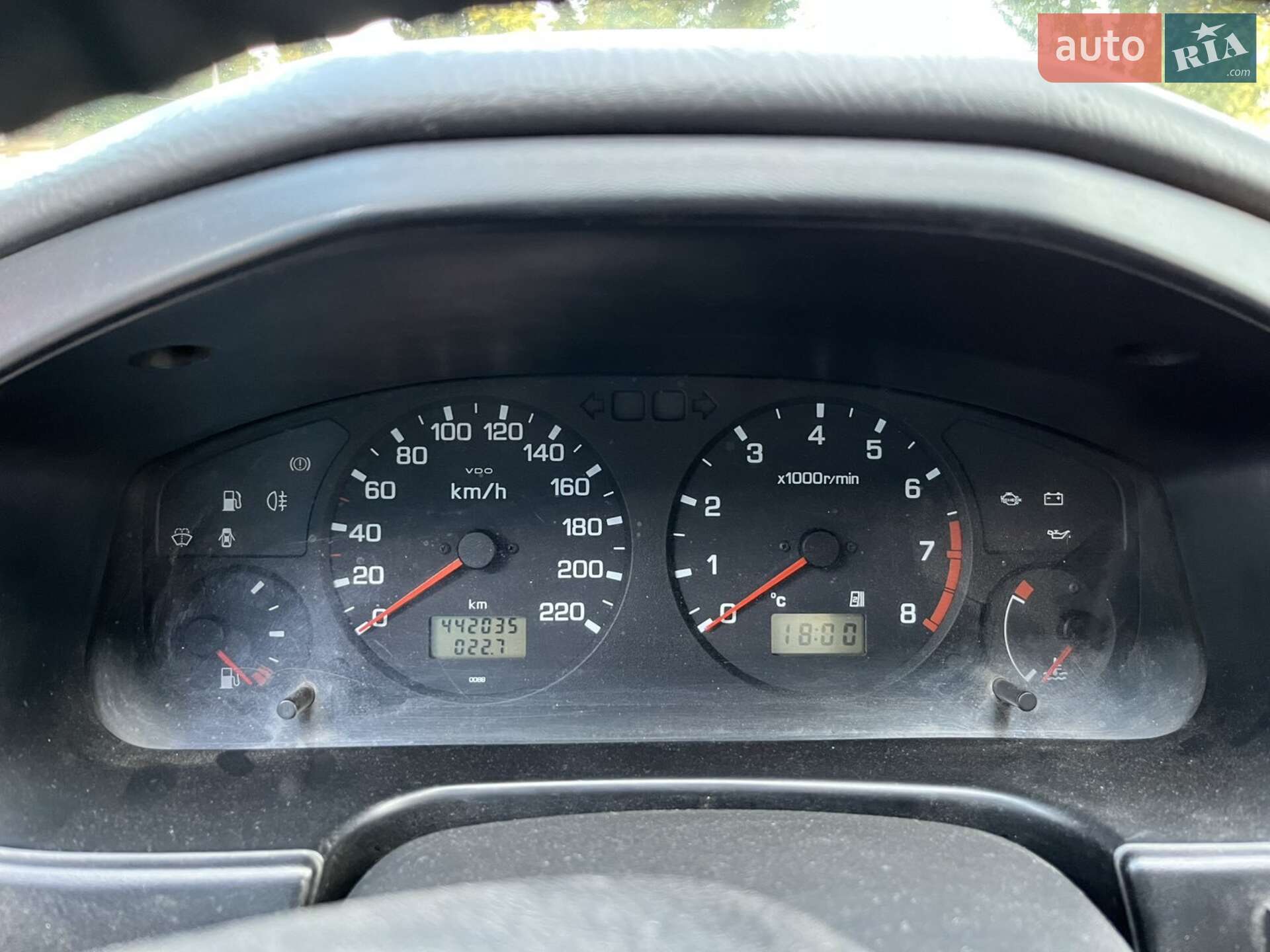 Nissan Primera 1997 VIN SJNFAAP11U0049771 фото оголошення 7 з 9