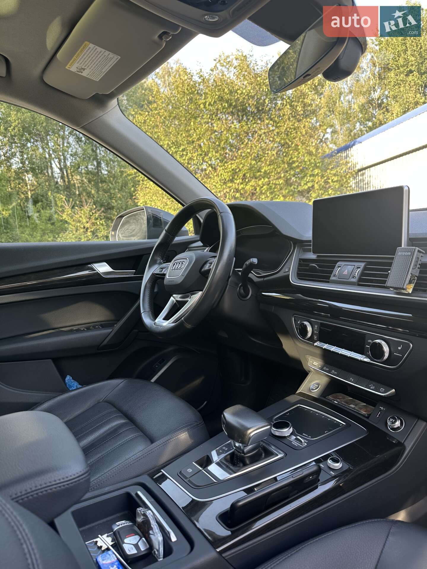Audi Q5 2018 VIN WA1BNAFY3J2206474 фото оголошення 3 з 23