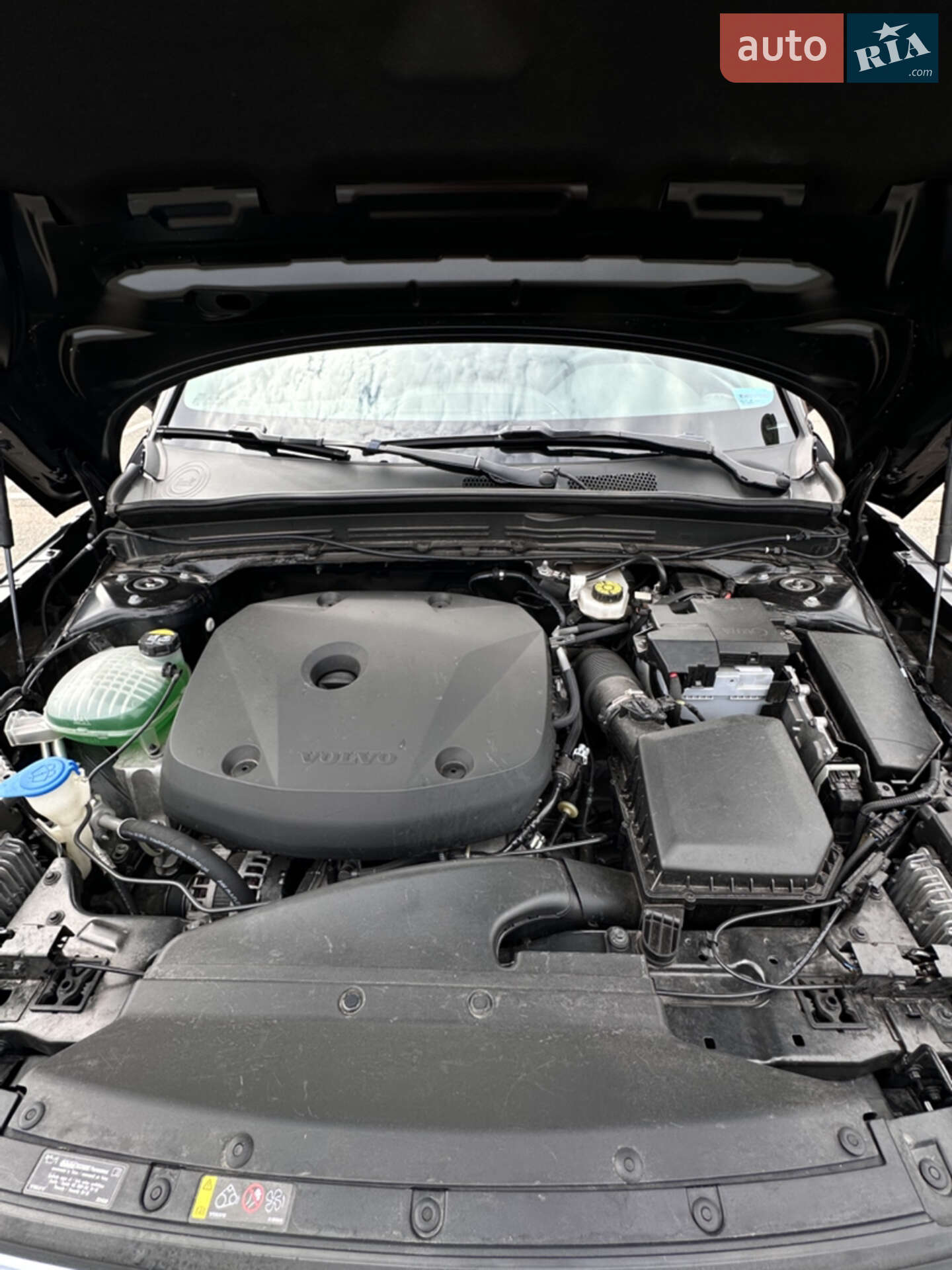 Volvo XC40 2021 VIN YV4162UK5M2570805 фото оголошення 27 з 29