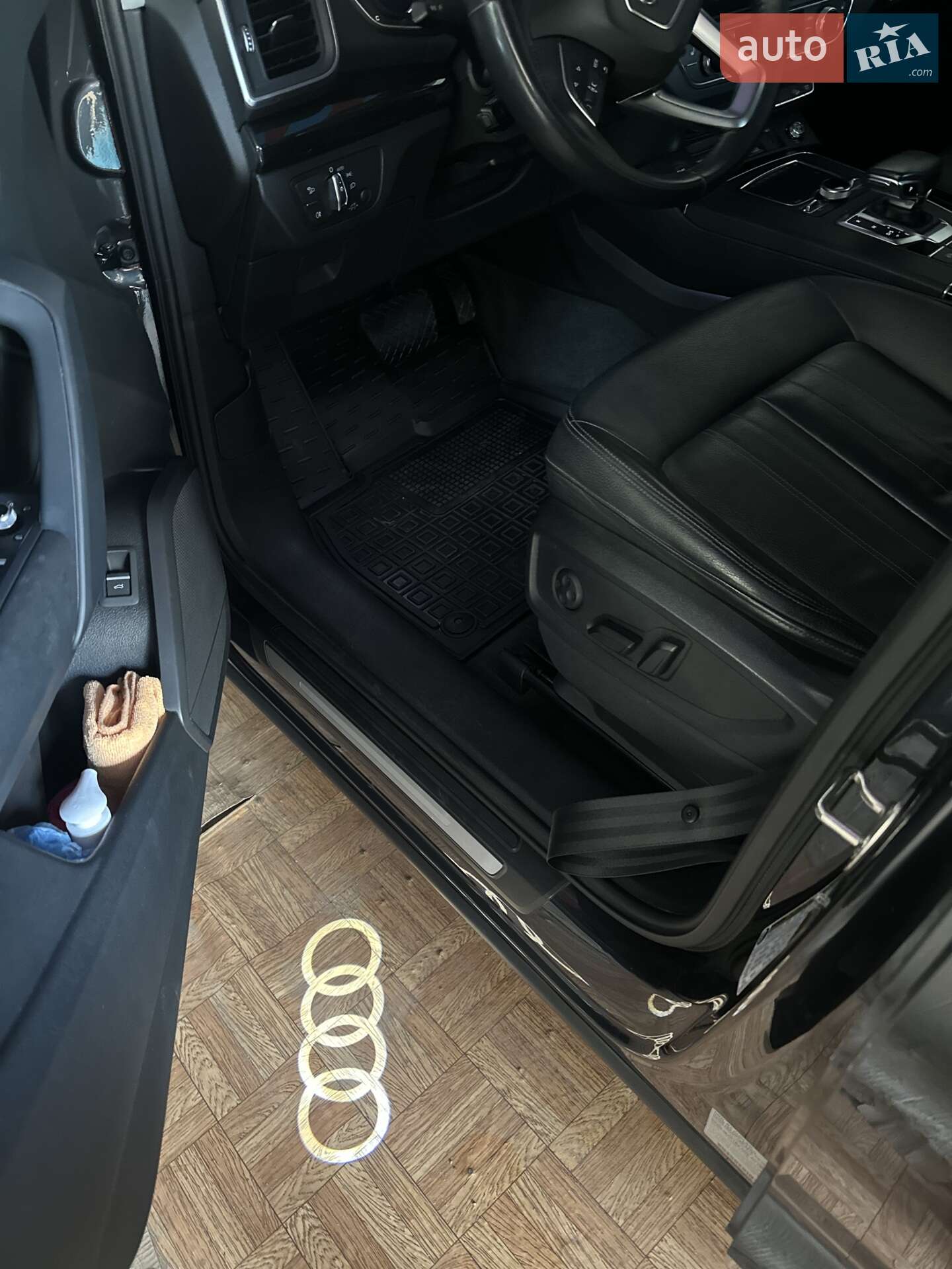 Audi Q5 2018 VIN WA1BNAFY3J2206474 фото оголошення 19 з 23