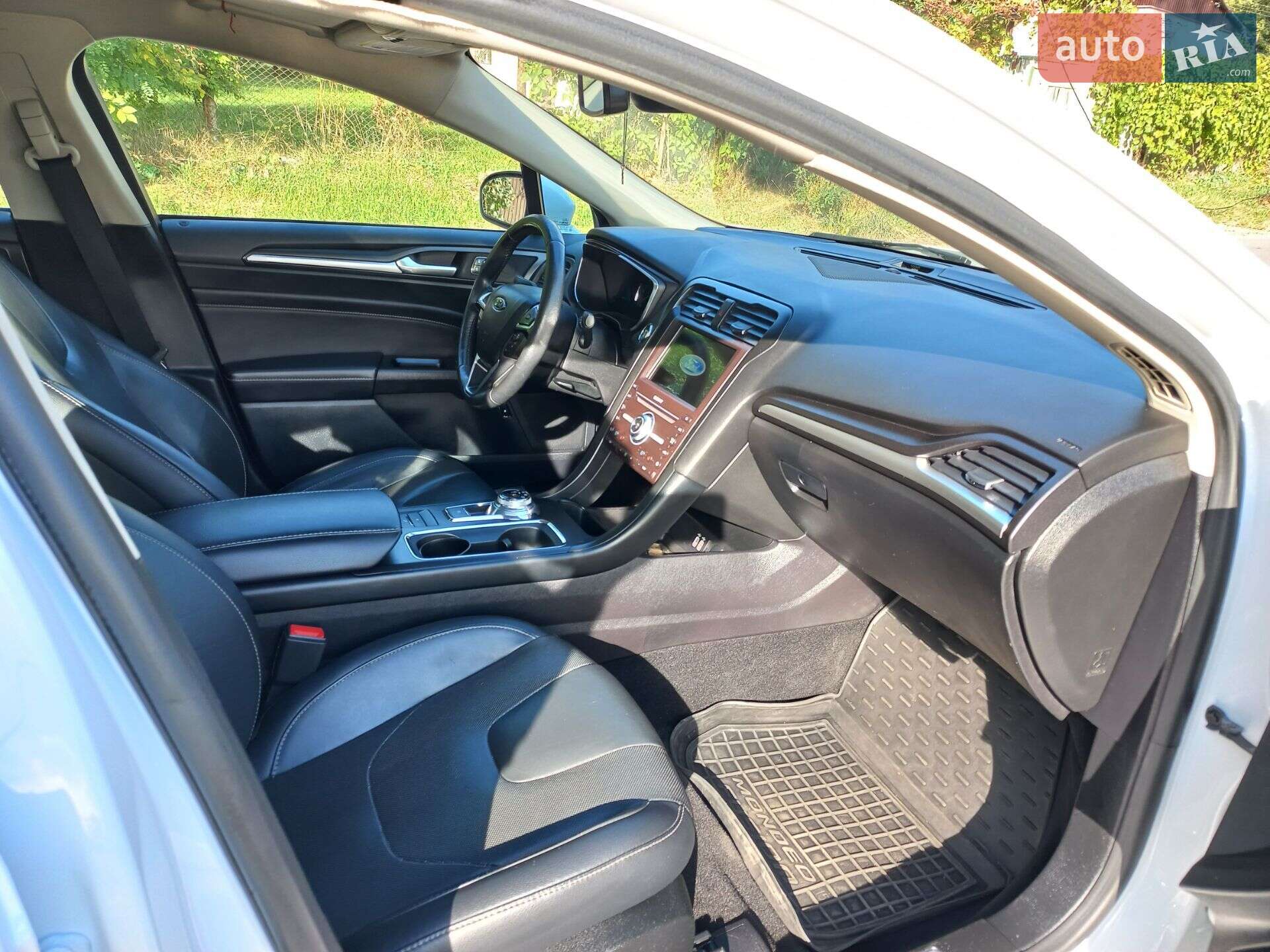 Ford Fusion 2019 VIN 3FA6P0SU0KR191949 фото оголошення 34 з 39