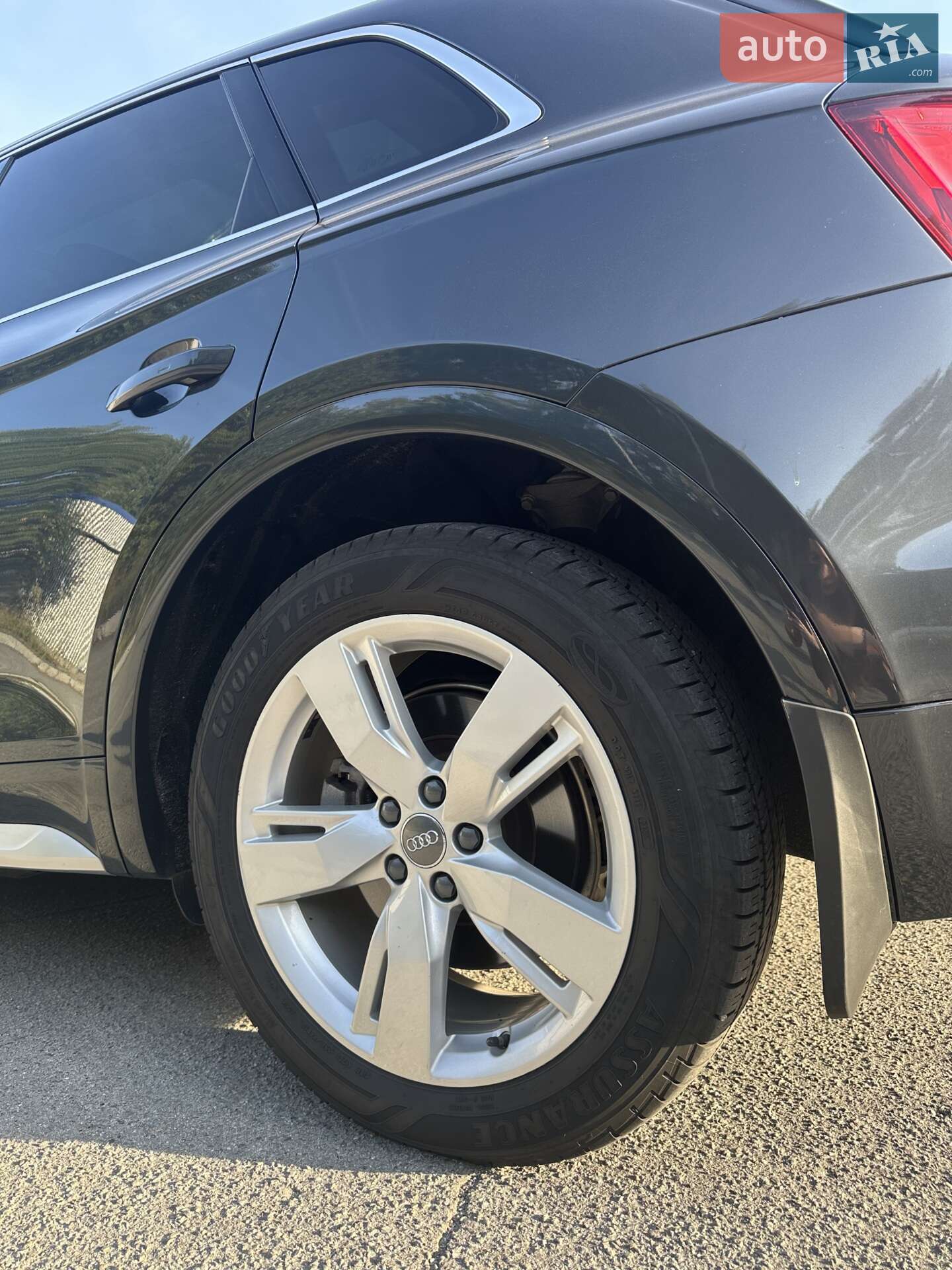 Audi Q5 2018 VIN WA1BNAFY3J2206474 фото оголошення 22 з 23