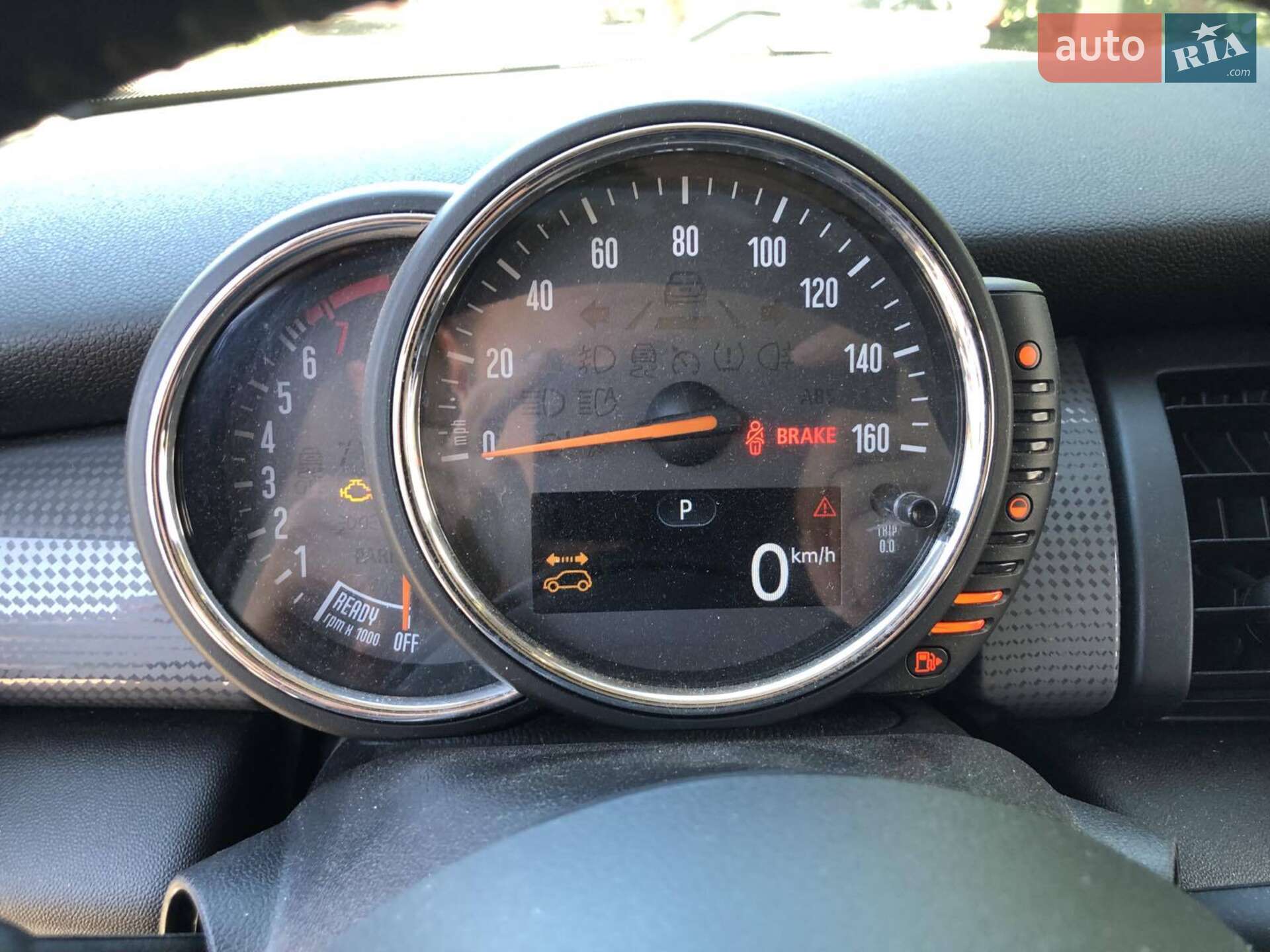 Mini Cooper 2017 VIN WMWXP5C32H2F61474 фото оголошення 9 з 12