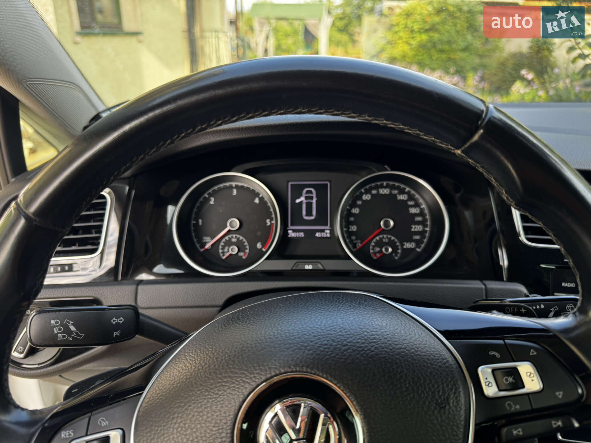 Volkswagen Golf 2017 VIN WVWZZZAUZJP561011 фото оголошення 15 з 26