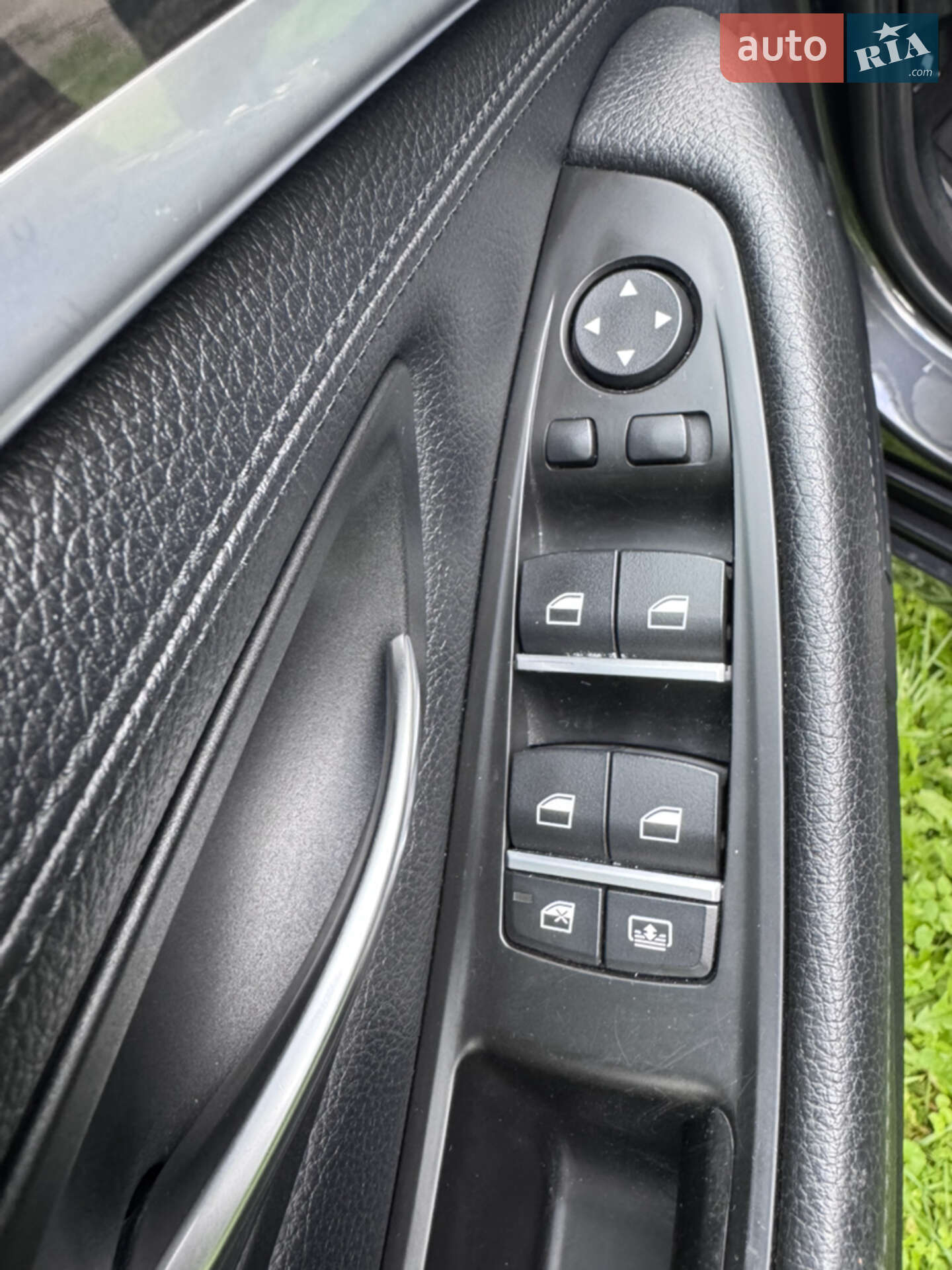 BMW 5 Series 2013 VIN WBAXA31010DW63854 фото оголошення 26 з 28