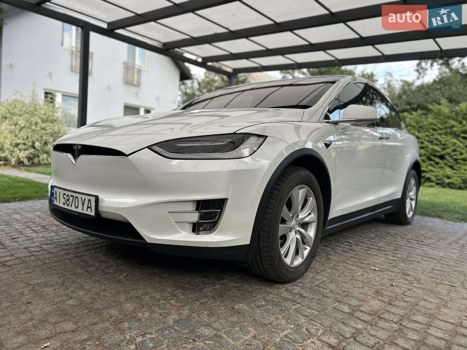 Tesla Model X 2017 VIN 5YJXCCE24HF059048 фото оголошення 3 з 21