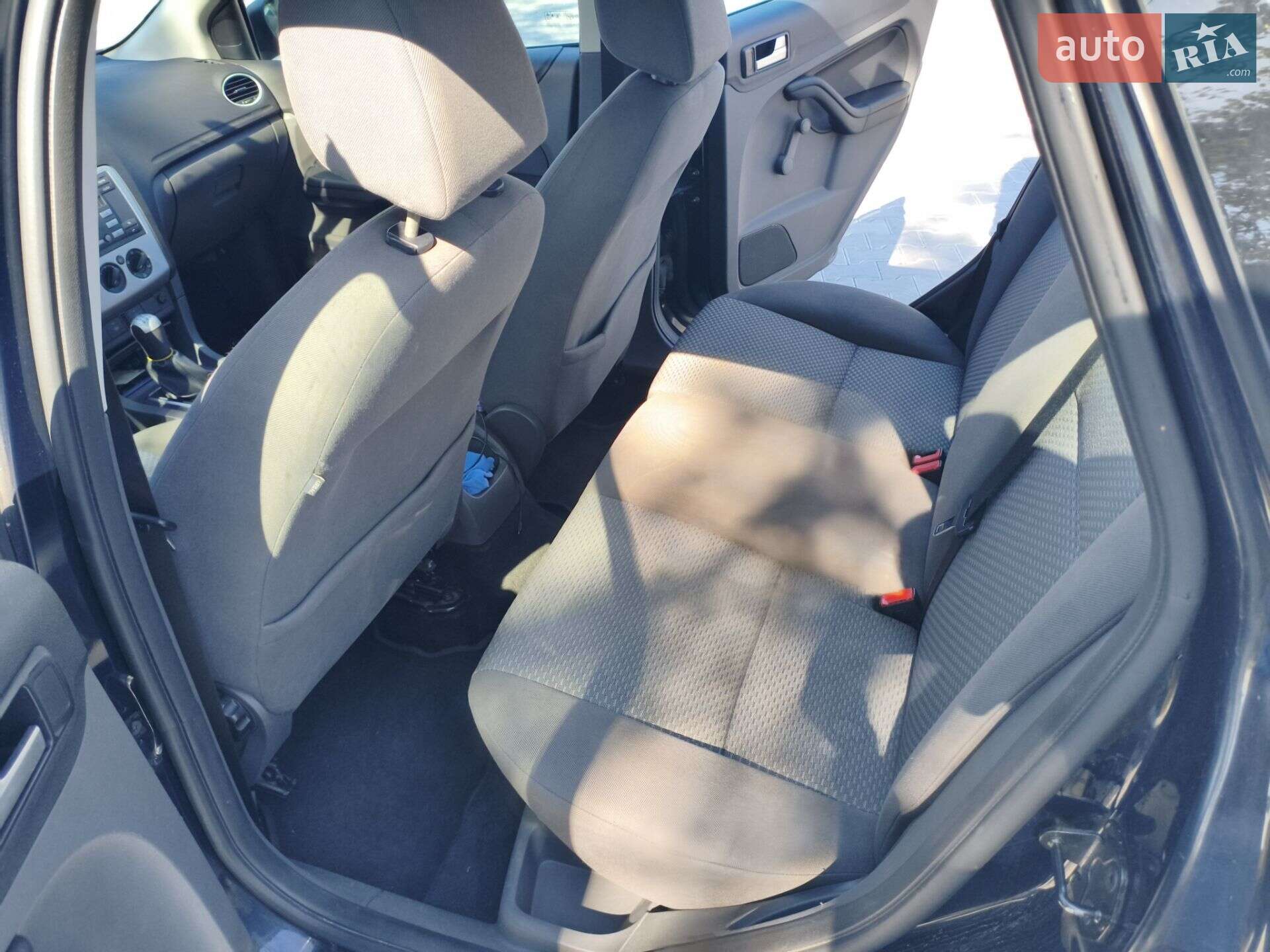 Ford Focus 2006 VIN WF0WXXGCDW6Y28285 фото оголошення 11 з 15