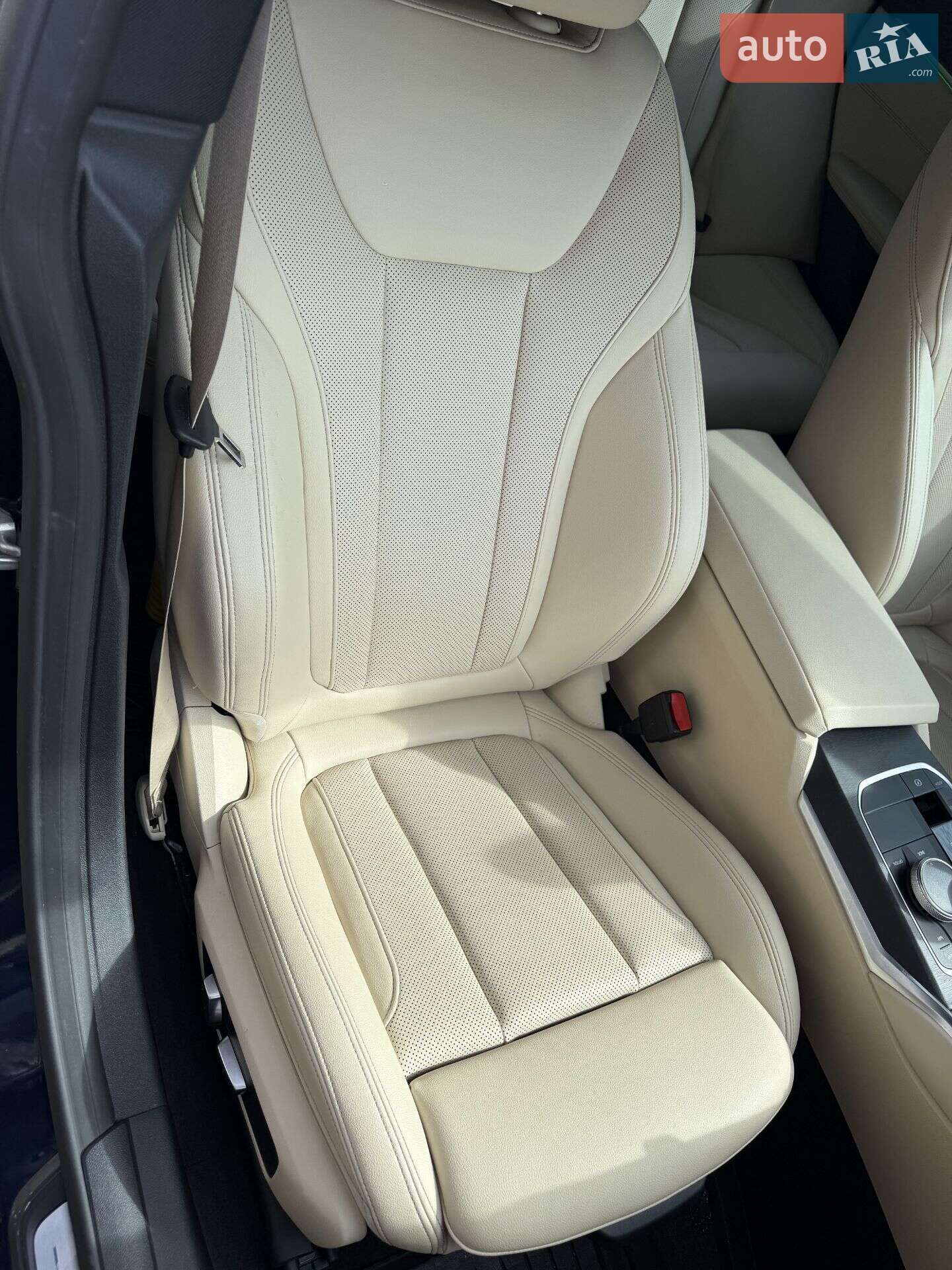 BMW I4 2022 VIN WBY73AW02NFM41585 фото оголошення 4 з 17
