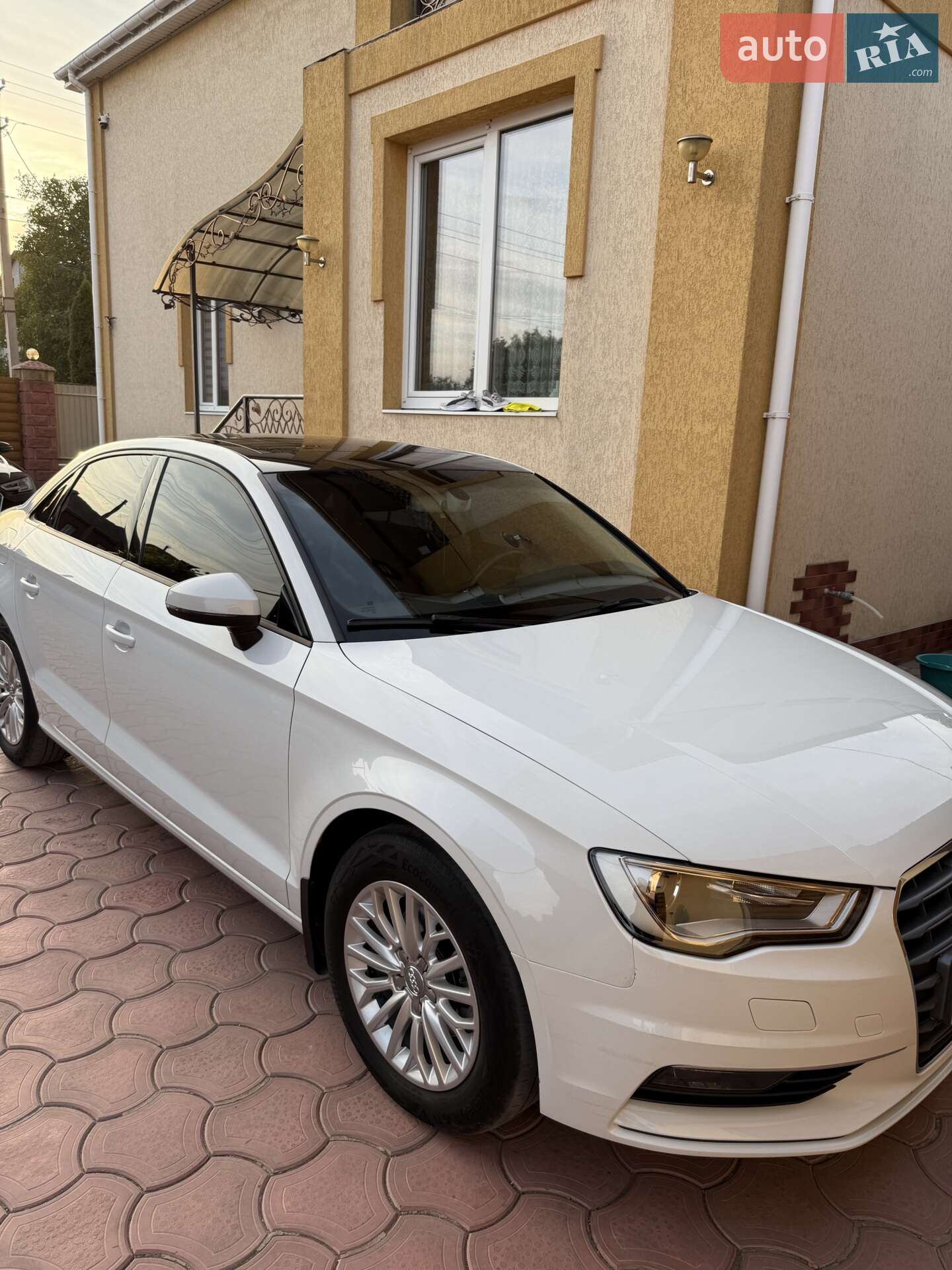 Audi A3 2016 VIN WAUZZZ8V6H1005126 фото оголошення 5 з 32