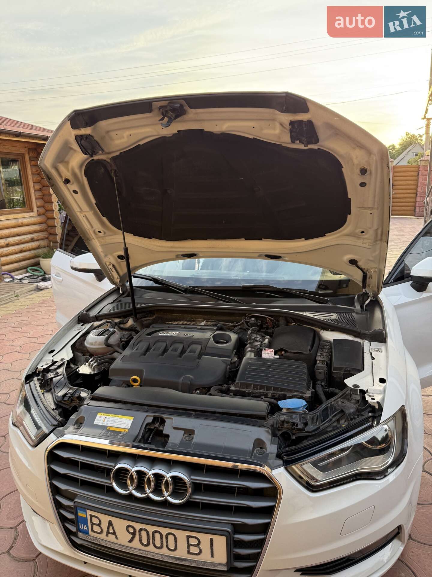 Audi A3 2016 VIN WAUZZZ8V6H1005126 фото оголошення 3 з 32