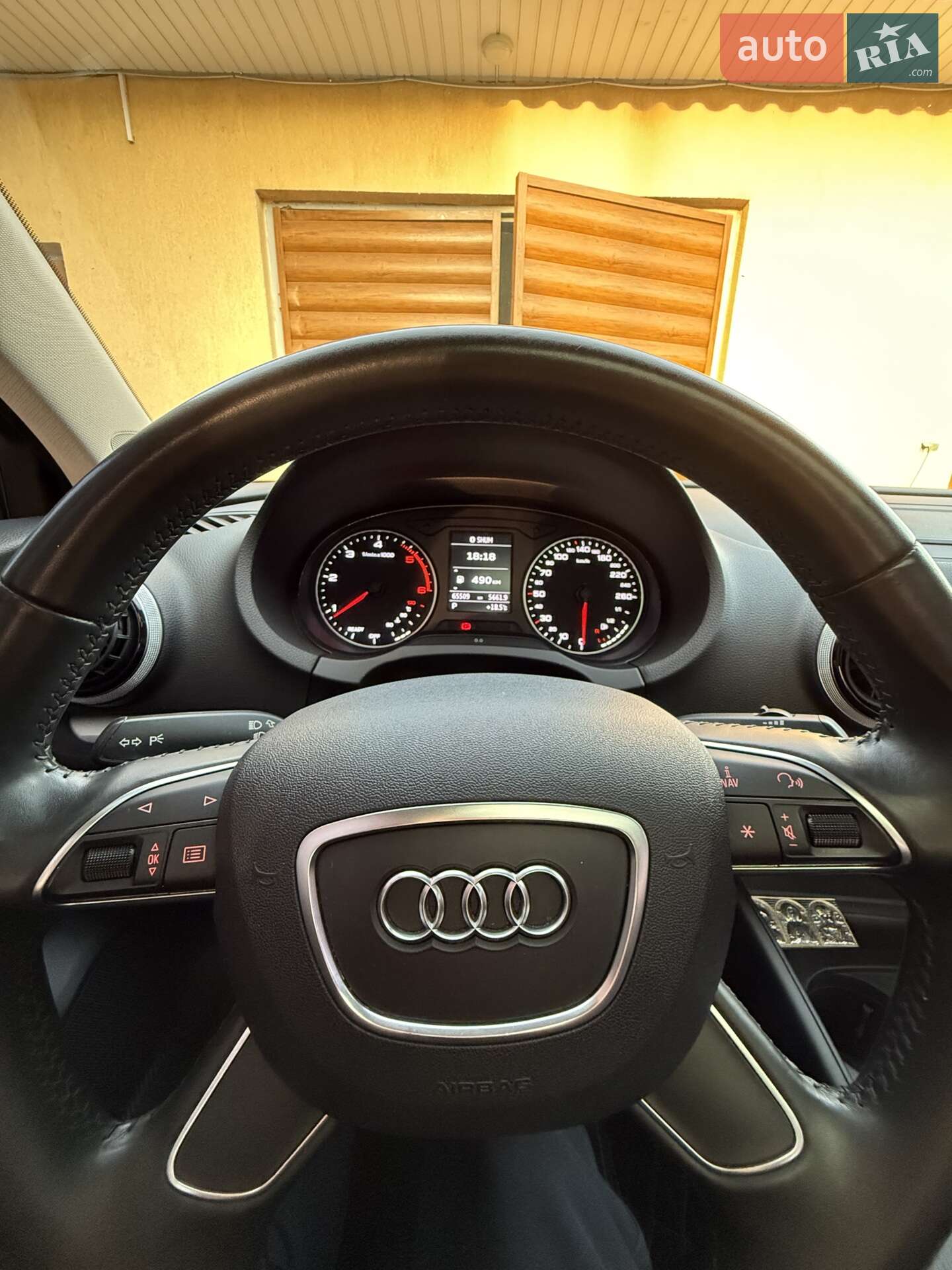 Audi A3 2016 VIN WAUZZZ8V6H1005126 фото оголошення 30 з 32