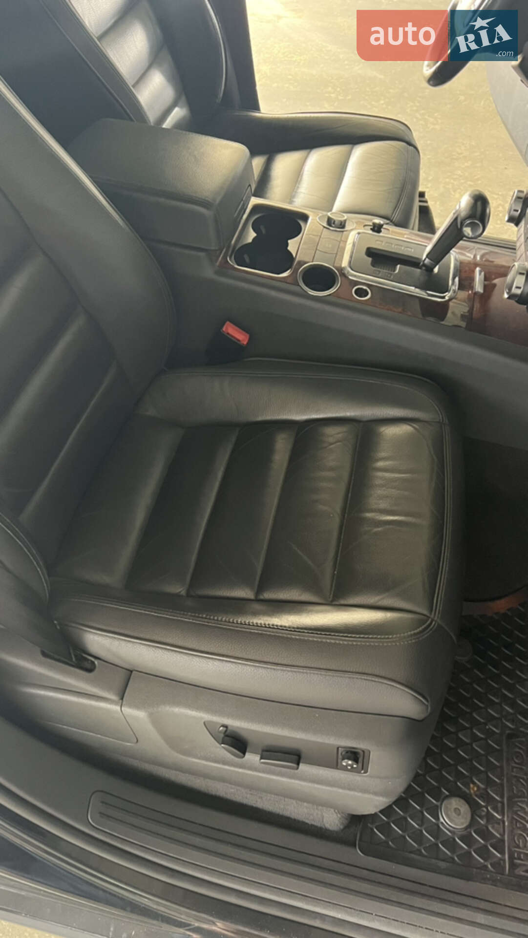 Volkswagen Touareg 2007 VIN WVGZZZ7LZ7D051600 фото оголошення 10 з 12