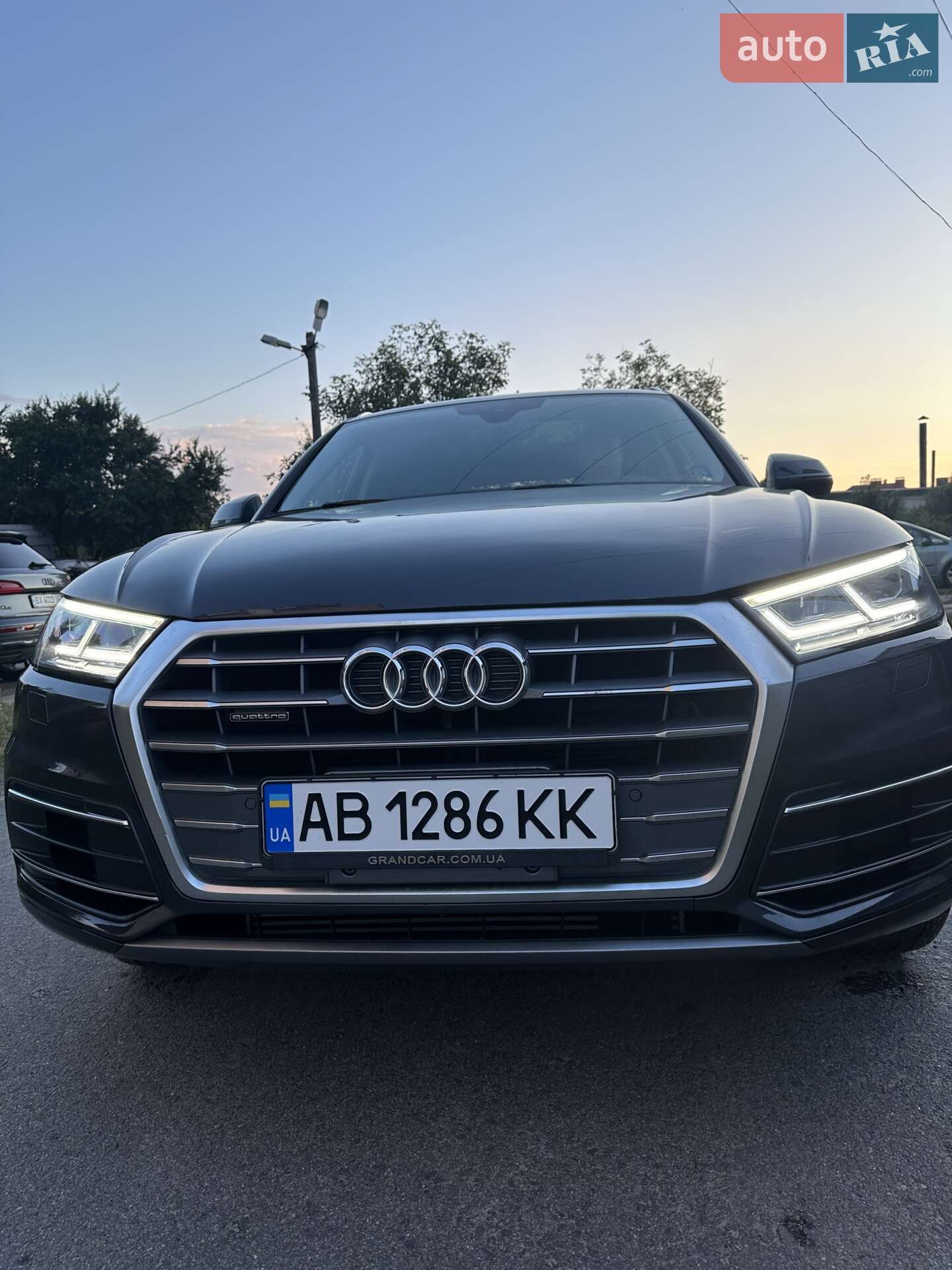 Audi Q5 2018 VIN WA1BNAFY3J2206474 фото оголошення 2 з 29