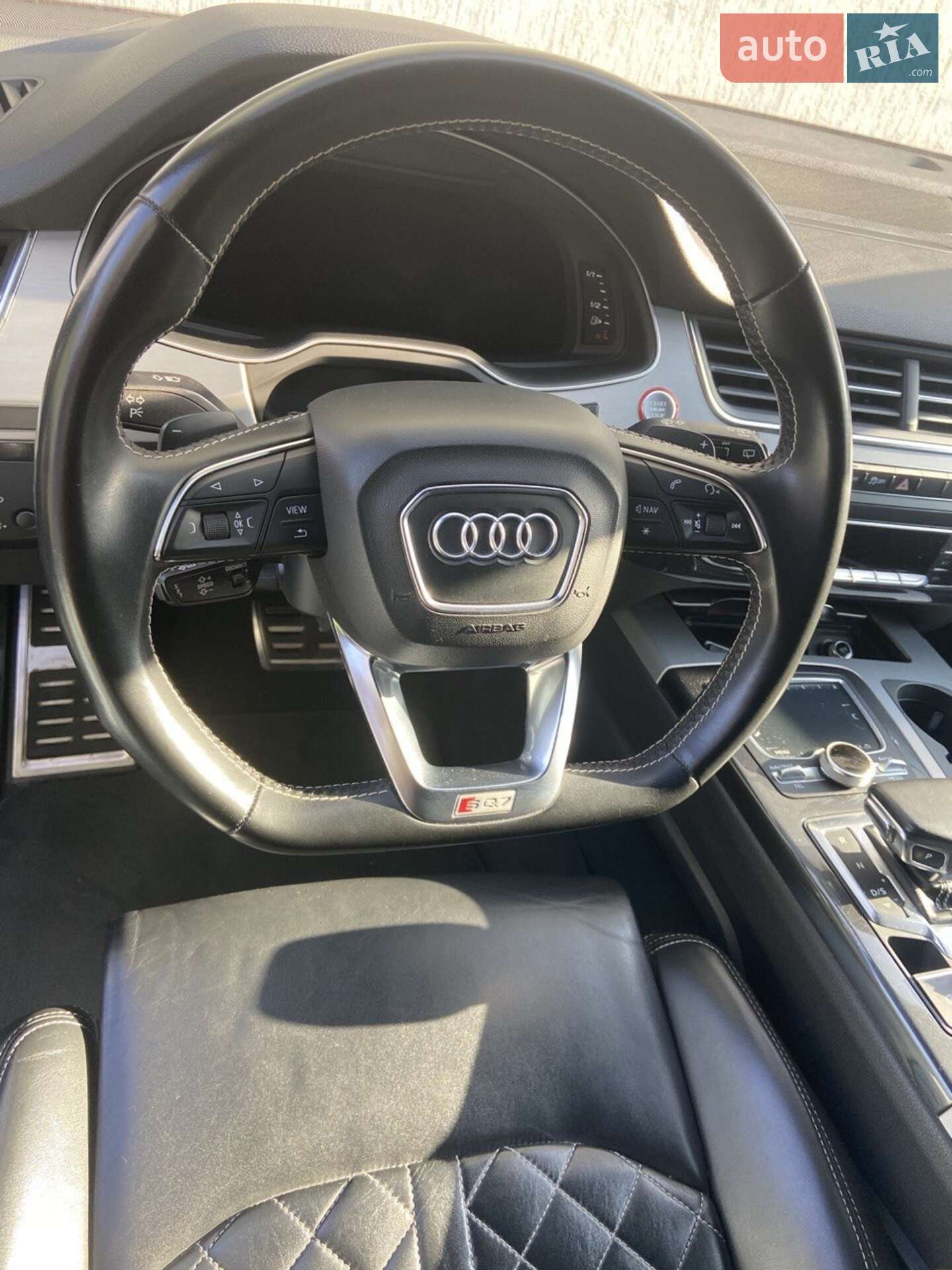 Audi SQ7 2016 VIN WAUZZZ4M0HD018708 фото оголошення 16 з 18
