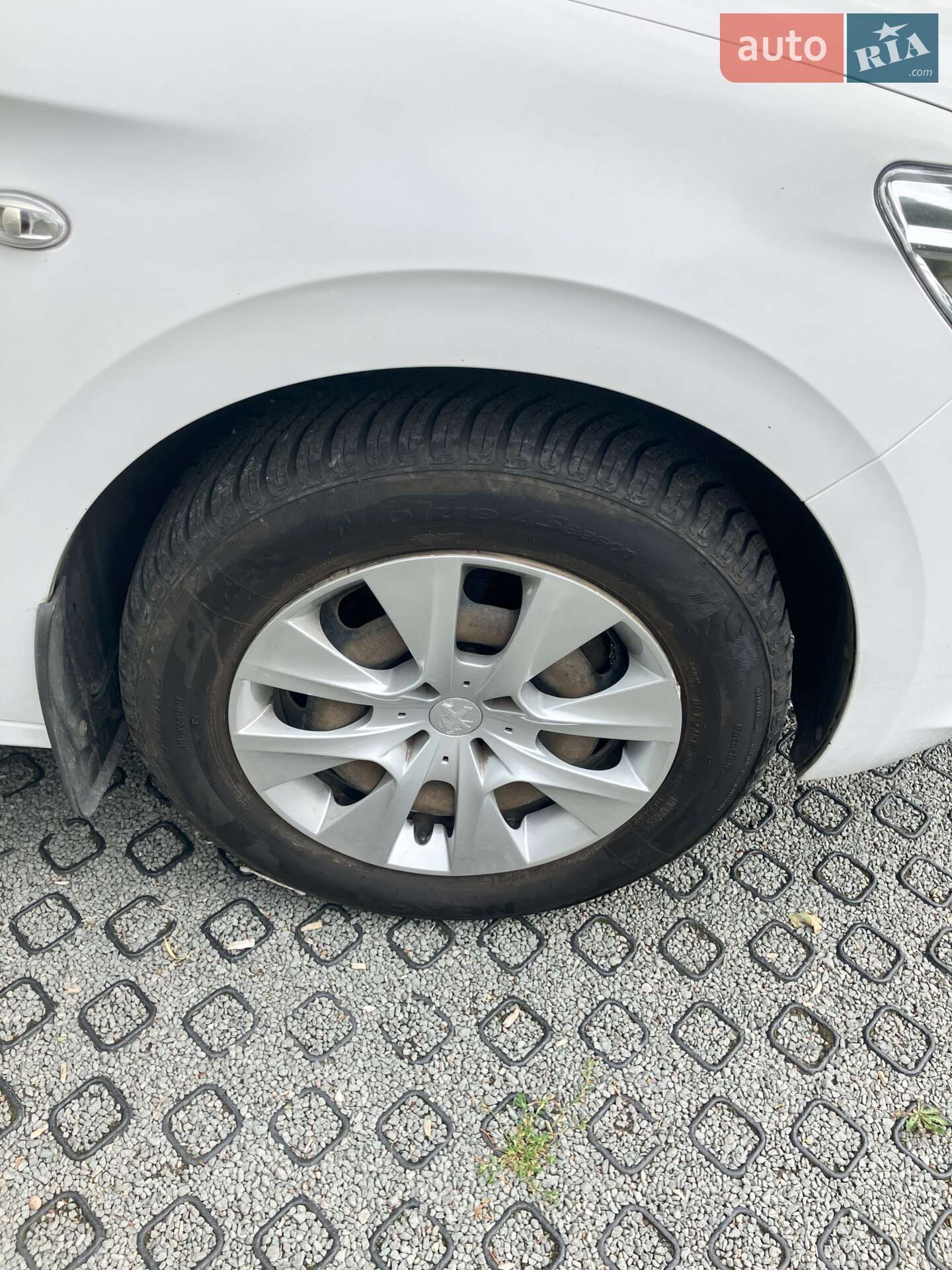 Peugeot 301 2016 VIN VF3DDHMY0GJ804208 фото оголошення 5 з 16
