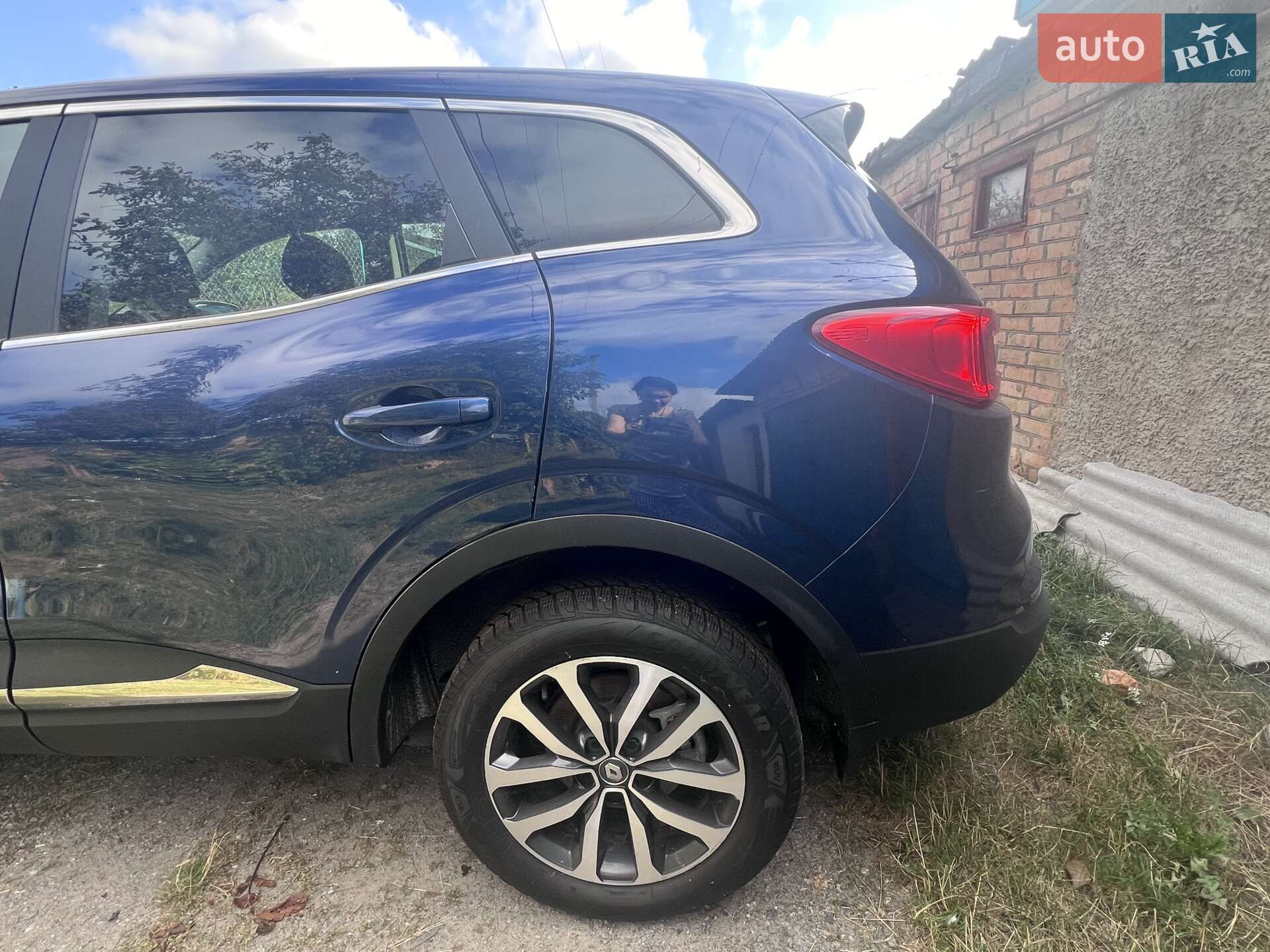 Renault Kadjar 2020 VIN VF1RFE00366405888 фото оголошення 3 з 17