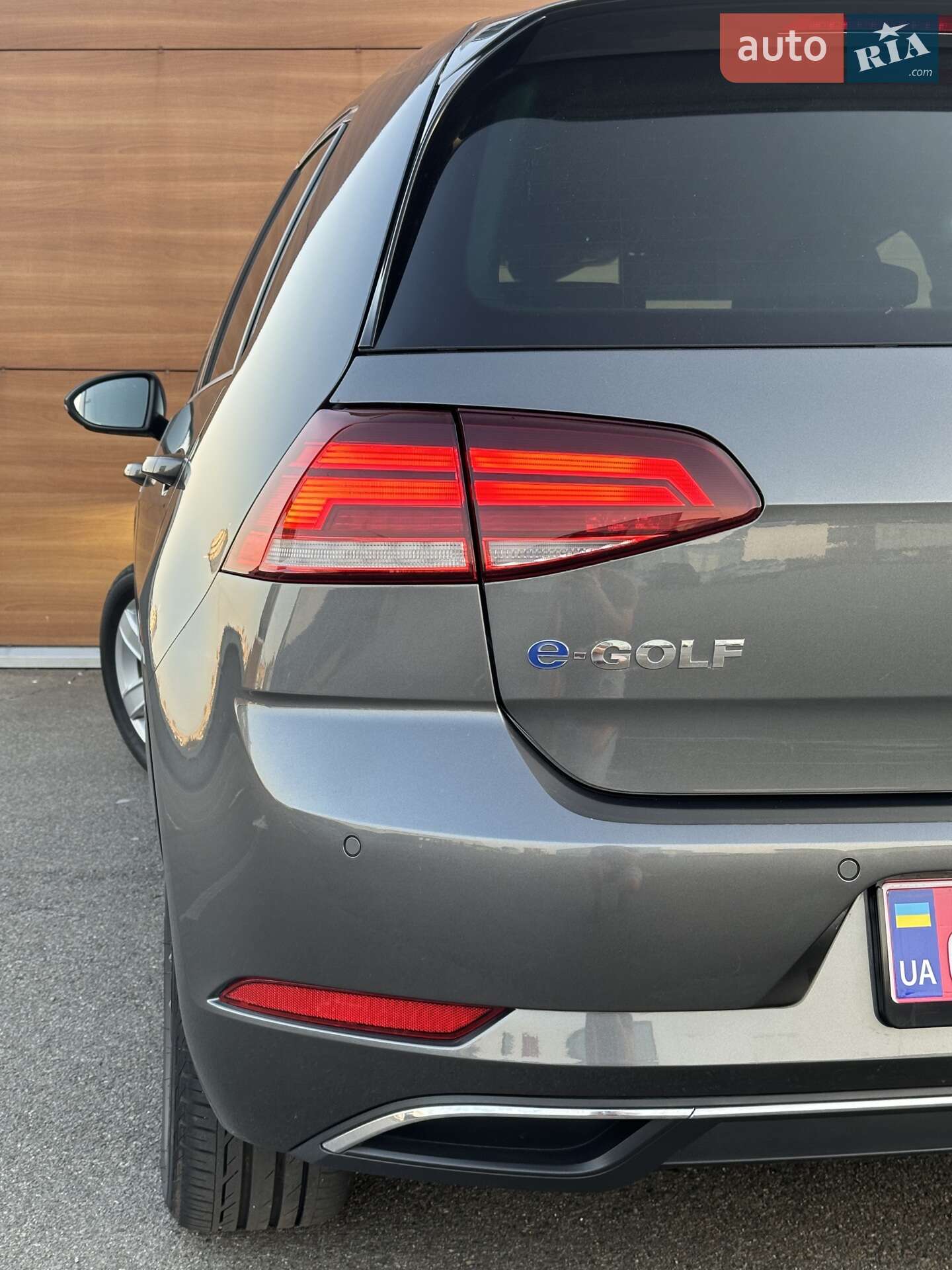 Volkswagen e-Golf 2018 VIN WVWZZZAUZJW907857 фото оголошення 6 з 30