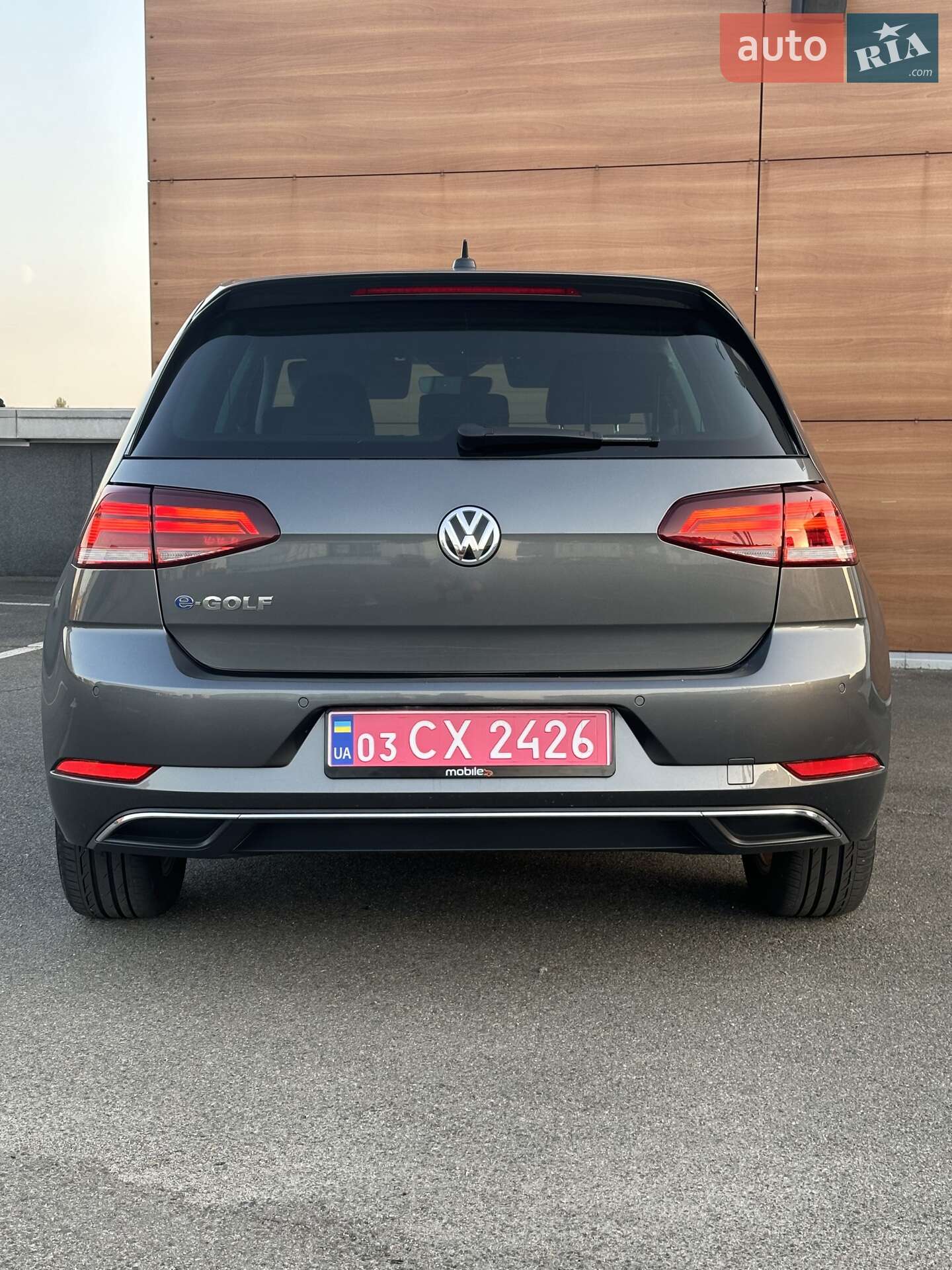 Volkswagen e-Golf 2018 VIN WVWZZZAUZJW907857 фото оголошення 27 з 30