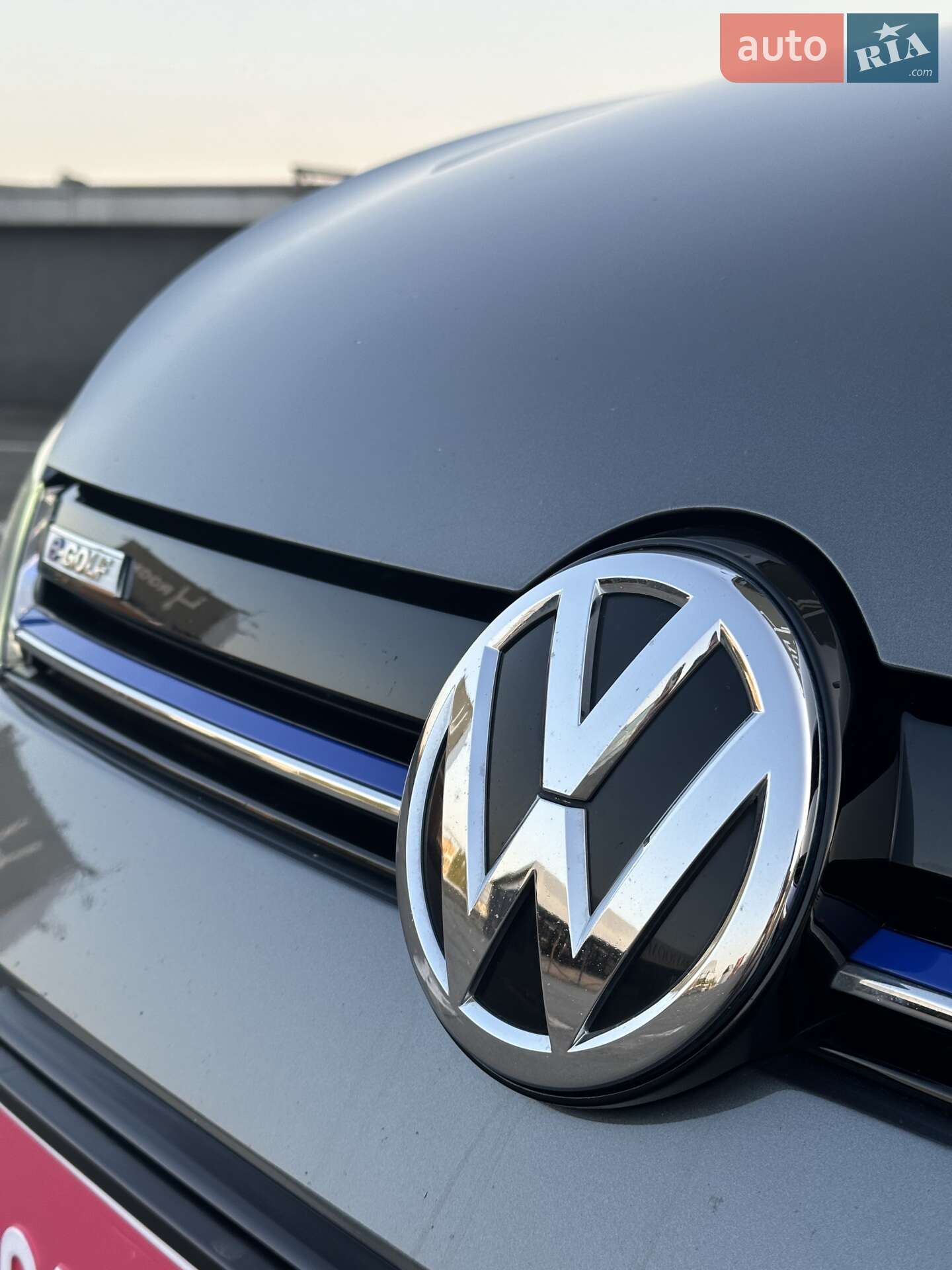 Volkswagen e-Golf 2018 VIN WVWZZZAUZJW907857 фото оголошення 30 з 30