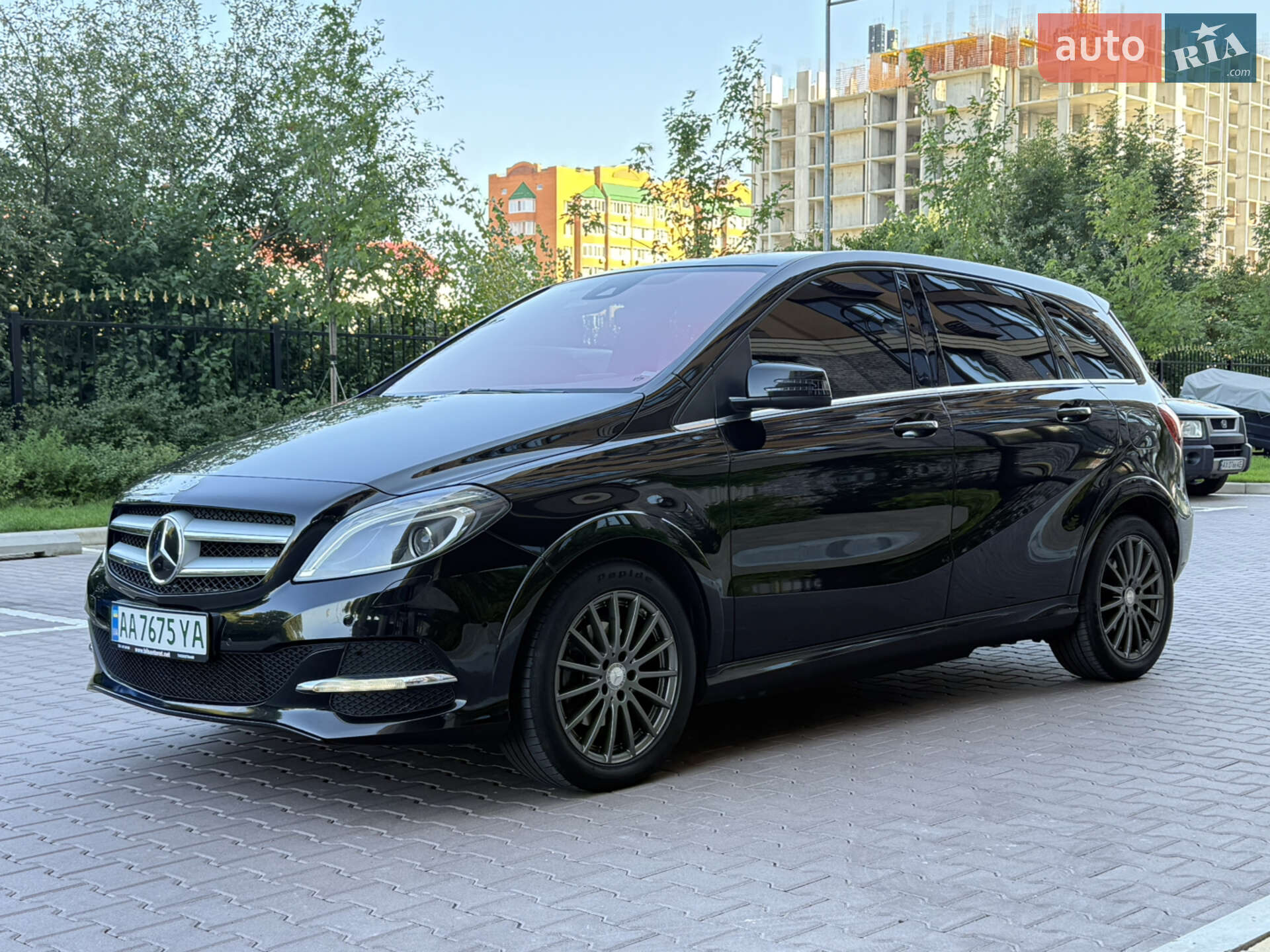 Mercedes-Benz B-Class 2015 VIN WDD2428901J004865 фото оголошення 2 з 19