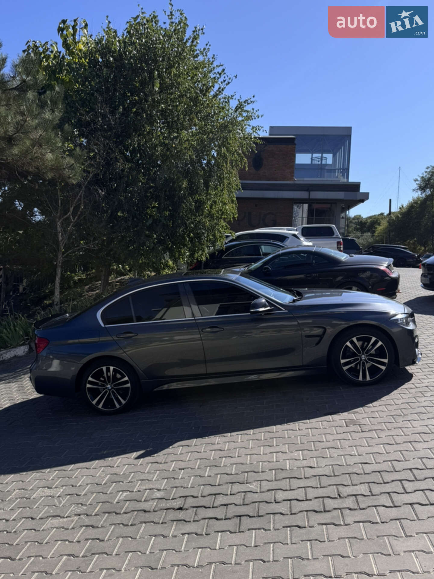BMW 3 Series 2017 VIN WBA8D9G56JNU71634 фото оголошення 10 з 16