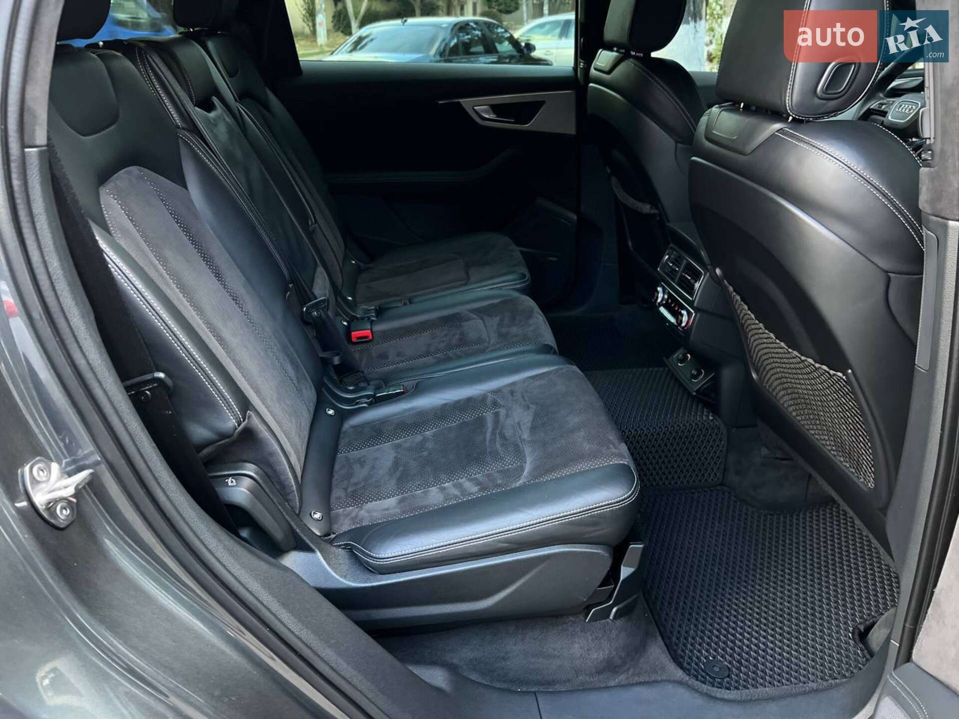 Audi Q7 2015 VIN WAUZZZ4M4GD027619 фото оголошення 18 з 26