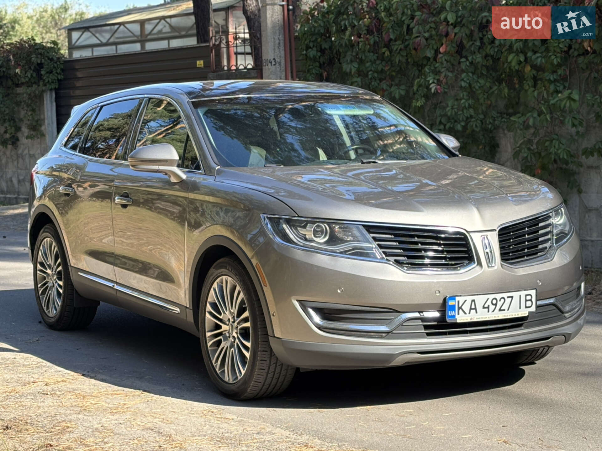 Lincoln MKX 2016 VIN 2LMTJ6LP9GBL84424 фото оголошення 3 з 25