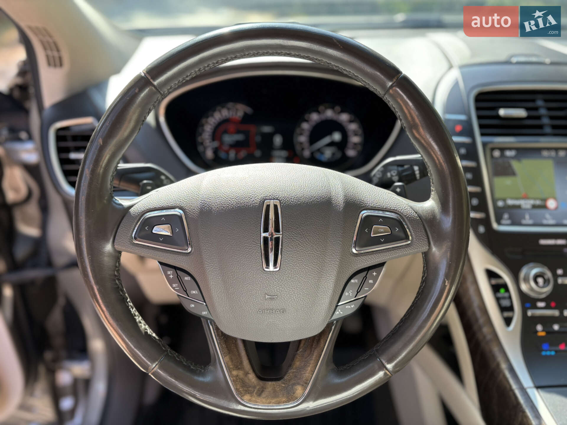 Lincoln MKX 2016 VIN 2LMTJ6LP9GBL84424 фото оголошення 12 з 25