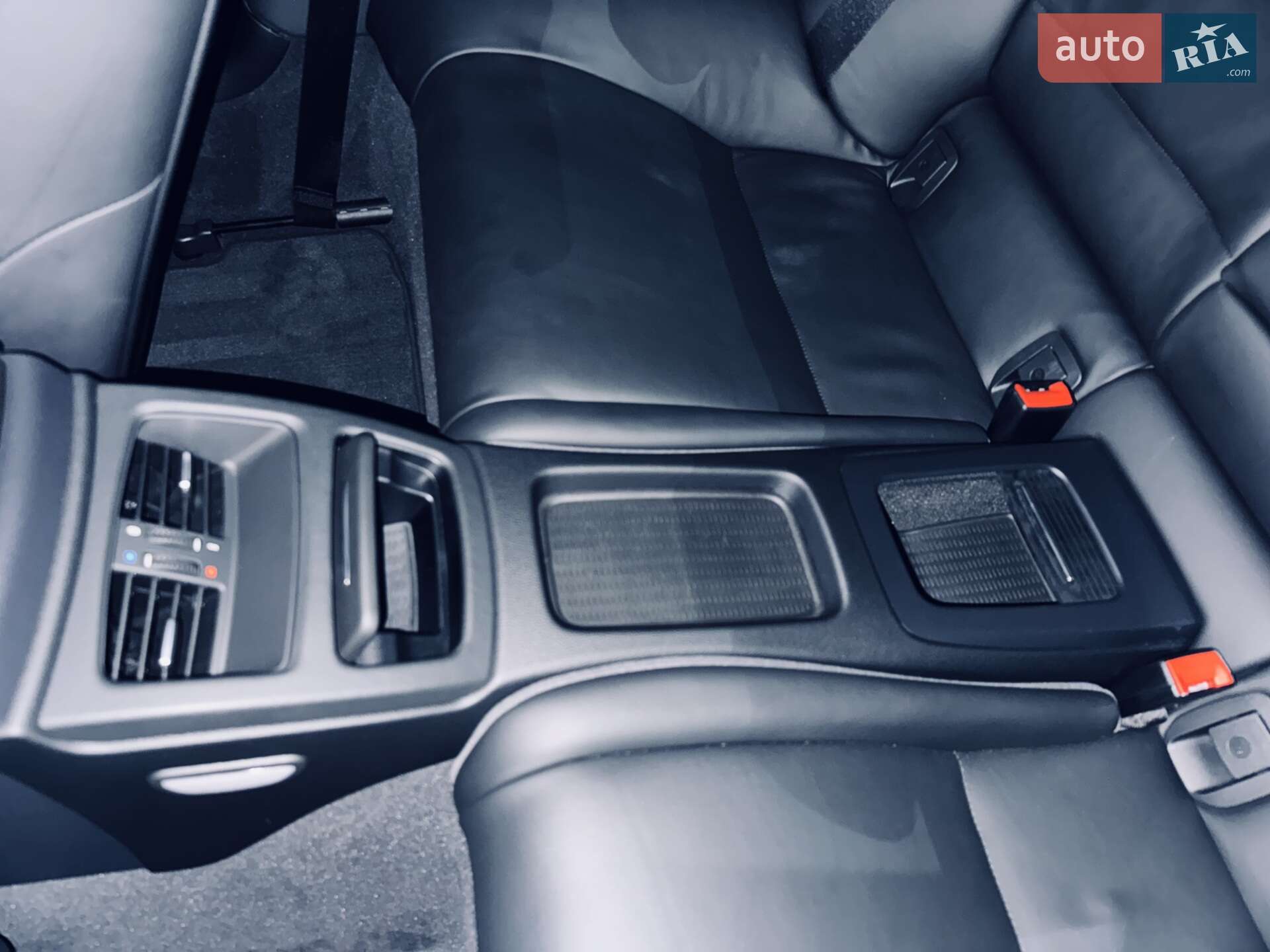 BMW M3 2010 VIN WBSKG9C51BE369111 фото оголошення 139 з 153