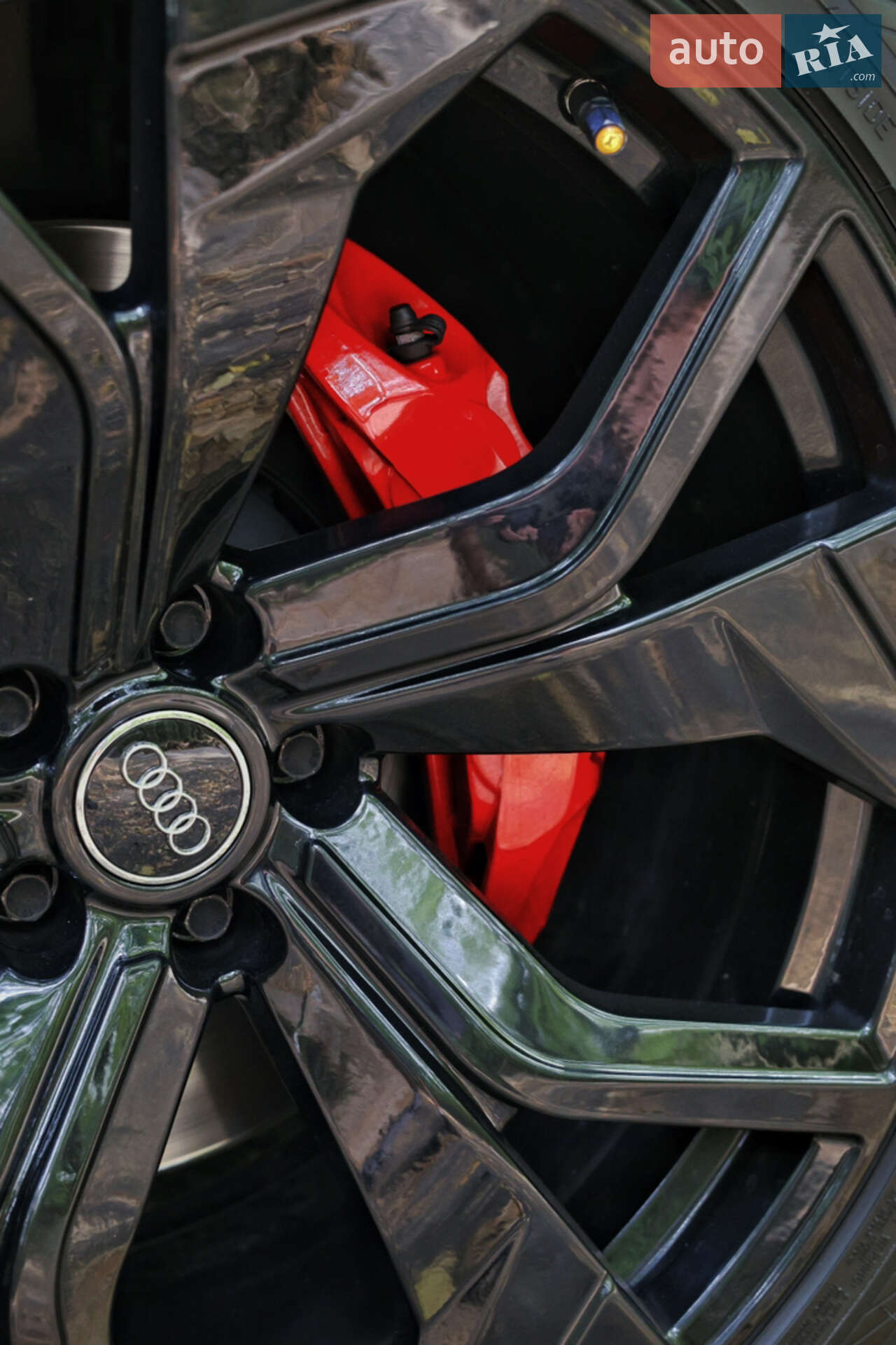 Audi Q8 2020 VIN WAUZZZF12MD012888 фото оголошення 19 з 29