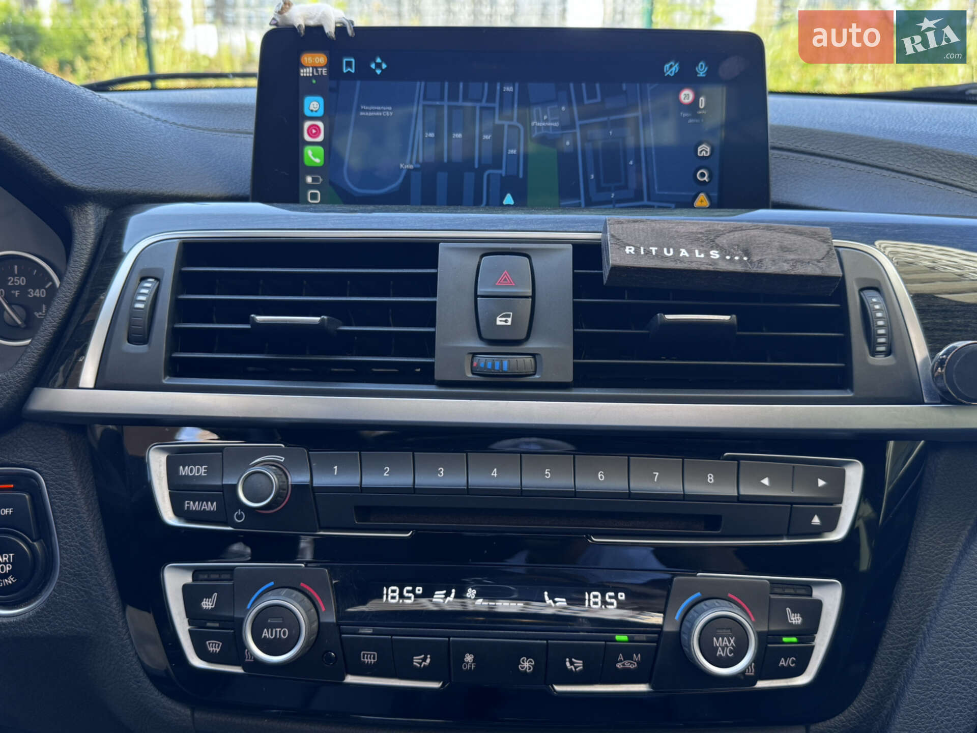 BMW 3 Series 2017 VIN WBA8D9G56JNU71634 фото оголошення 18 з 25
