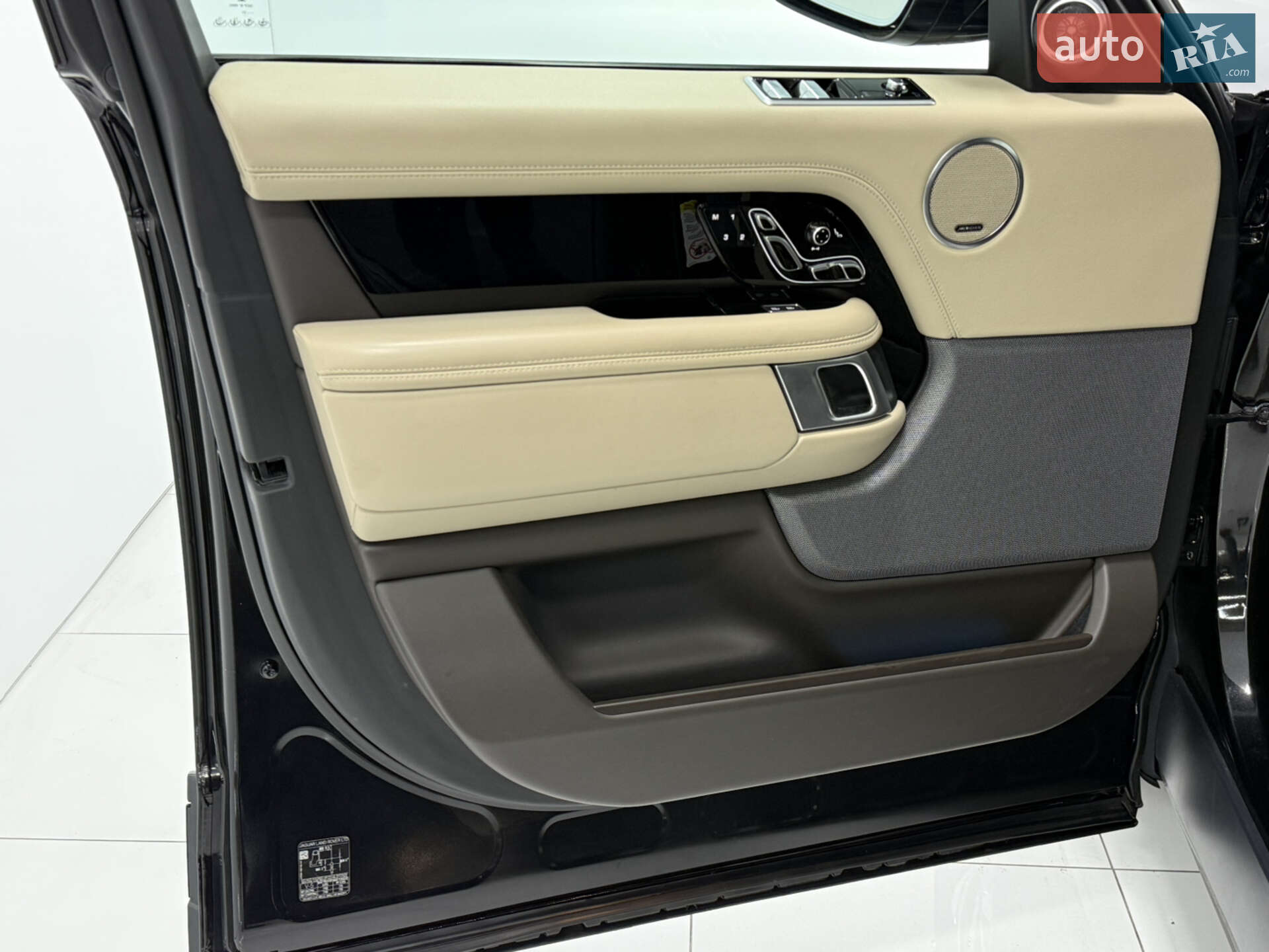 Land Rover Range Rover 2021 VIN SALGS5SE0MA451503 фото оголошення 33 з 39