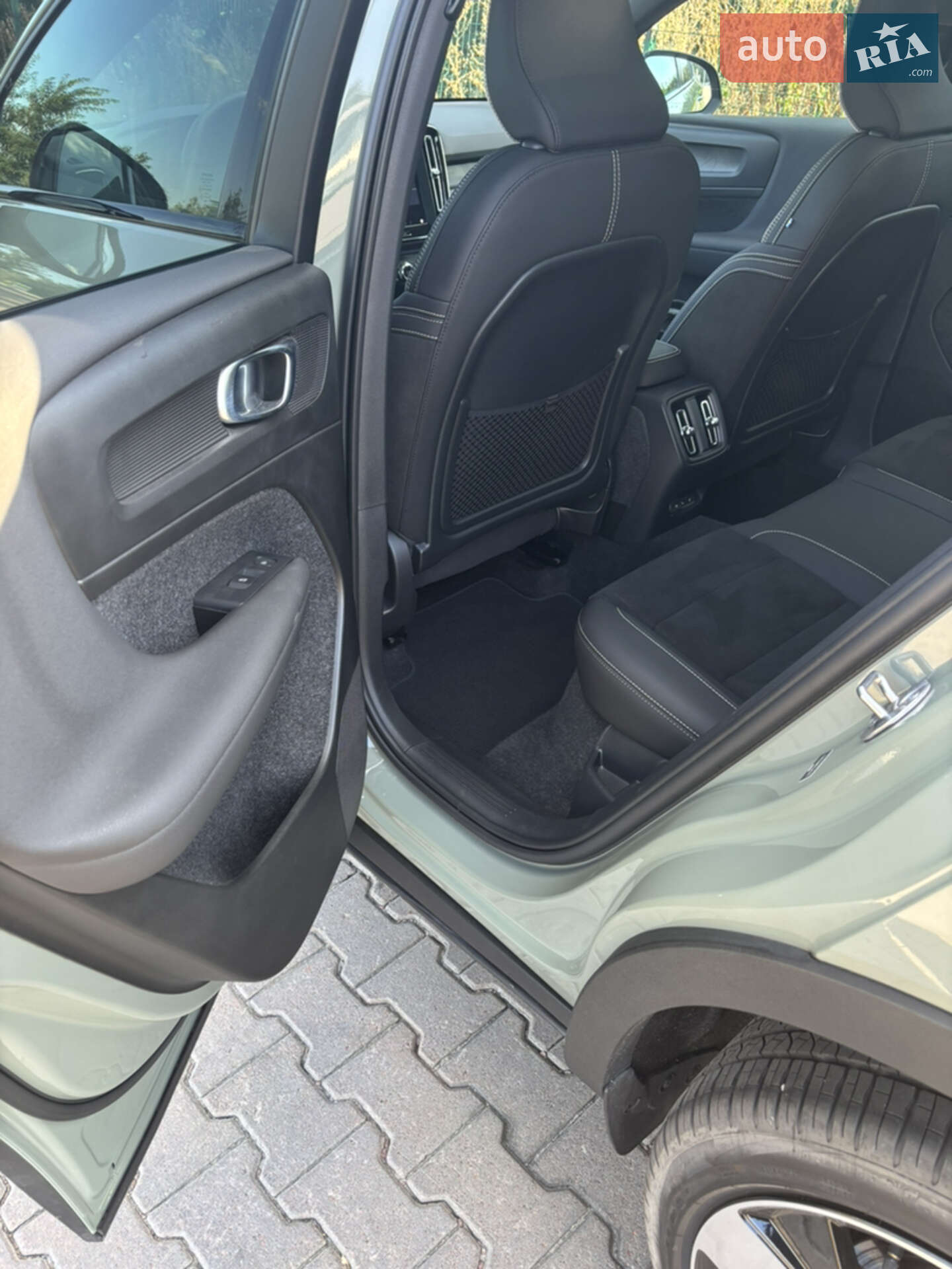 Volvo C40 Recharge 2022 VIN YV4ED3GM7P2045176 фото оголошення 9 з 29