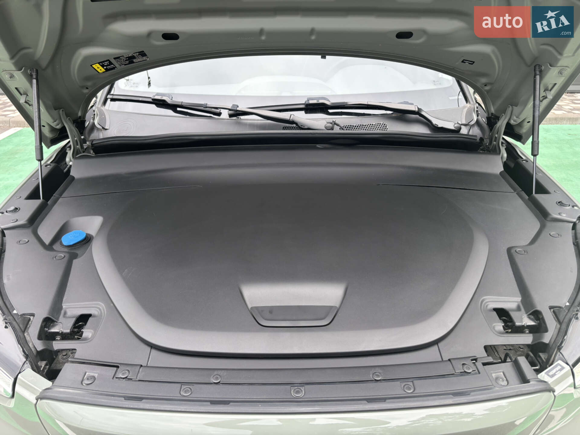 Volvo C40 Recharge 2022 VIN YV4ED3GM7P2045176 фото оголошення 25 з 29