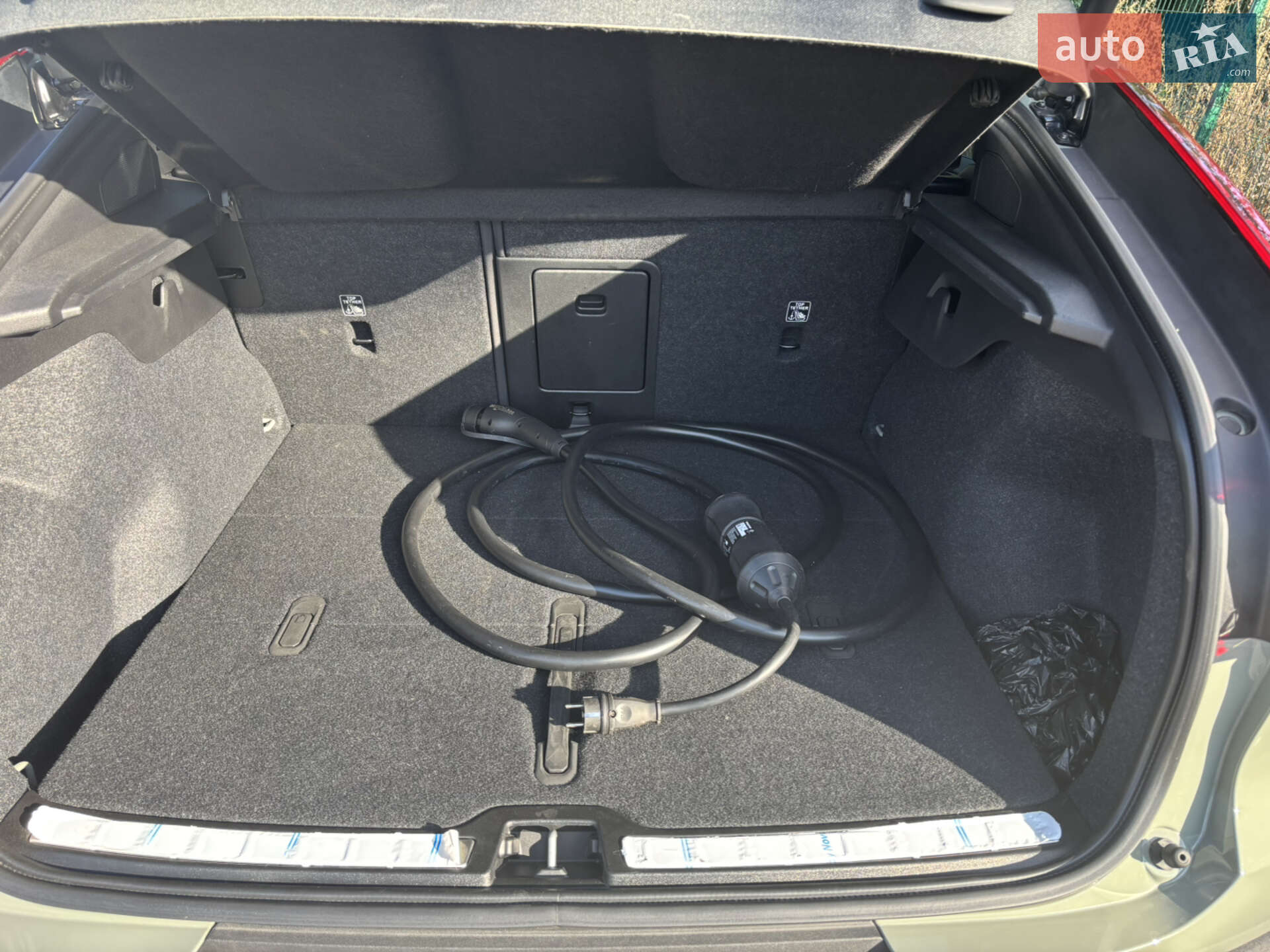 Volvo C40 Recharge 2022 VIN YV4ED3GM7P2045176 фото оголошення 27 з 29
