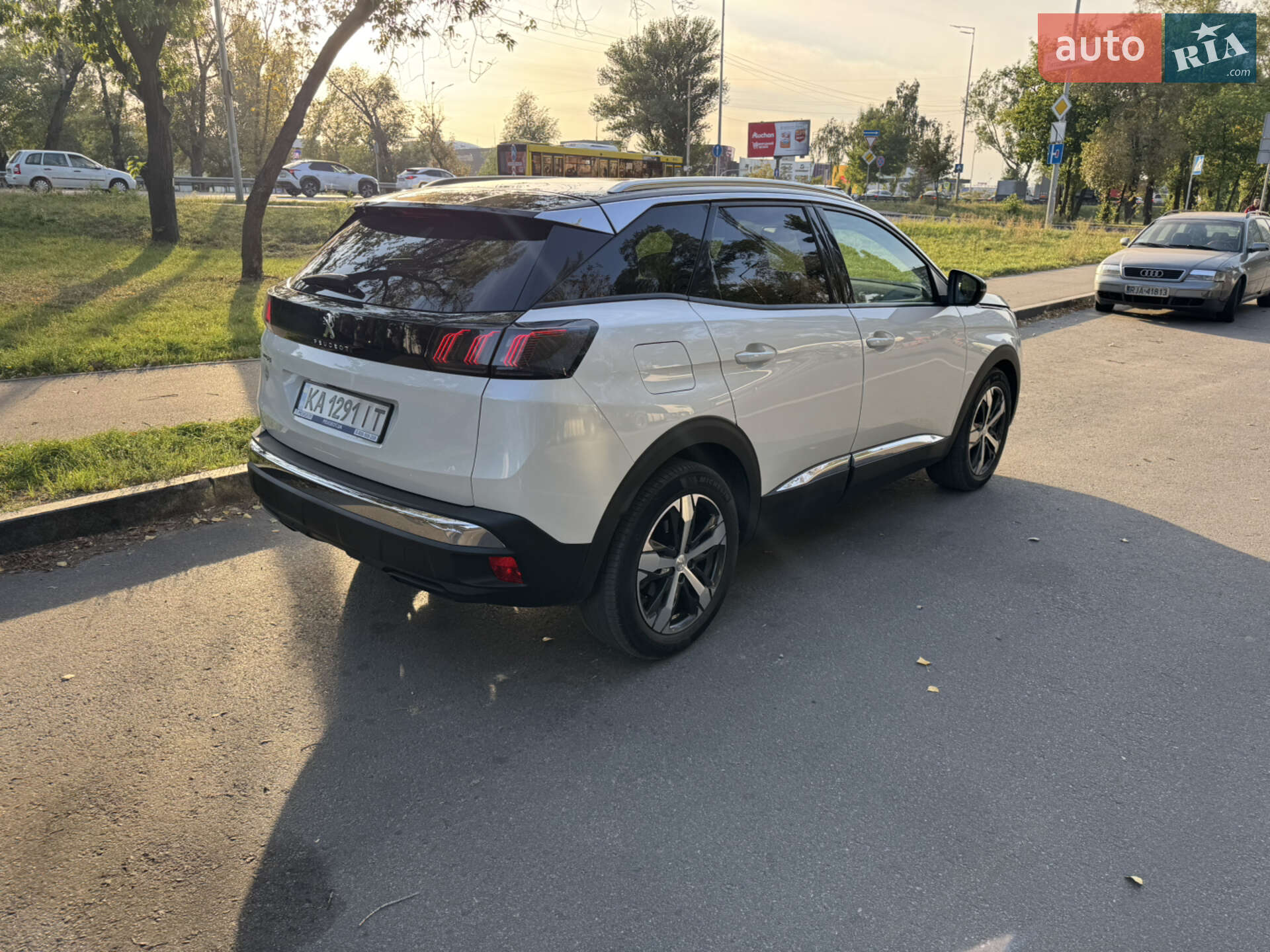 Peugeot 3008 2021 VIN VF3MJAHXNMS036779 фото оголошення 6 з 28