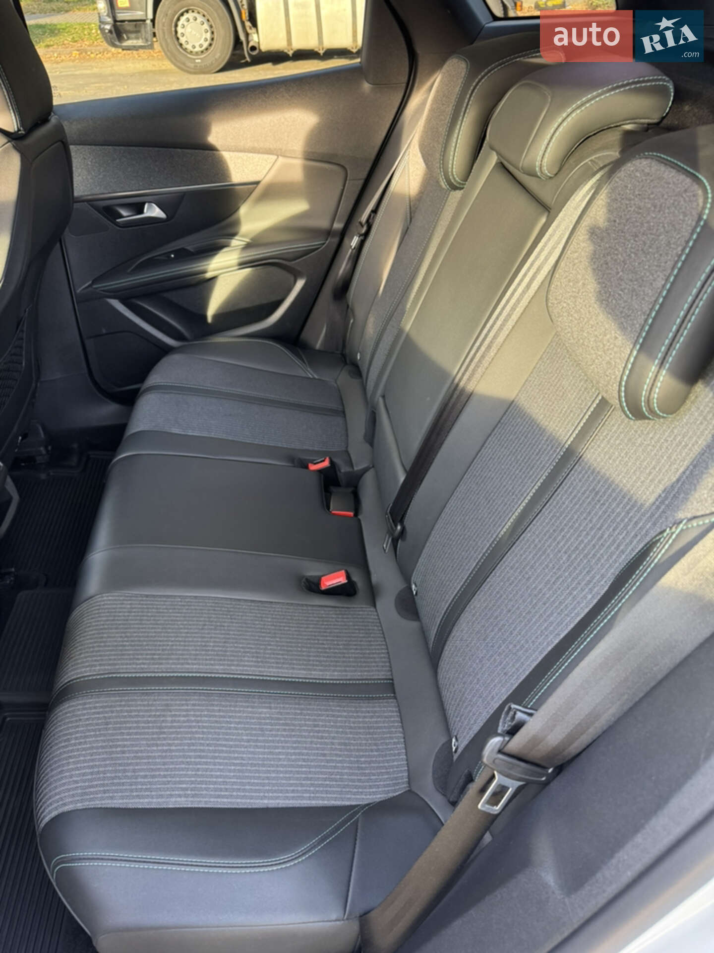 Peugeot 3008 2021 VIN VF3MJAHXNMS036779 фото оголошення 17 з 28