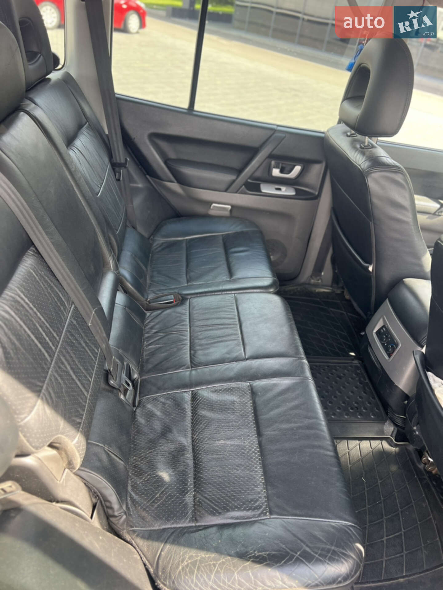 Mitsubishi Pajero Wagon 2006 VIN JMBLYV78W7J000304 фото оголошення 3 з 12